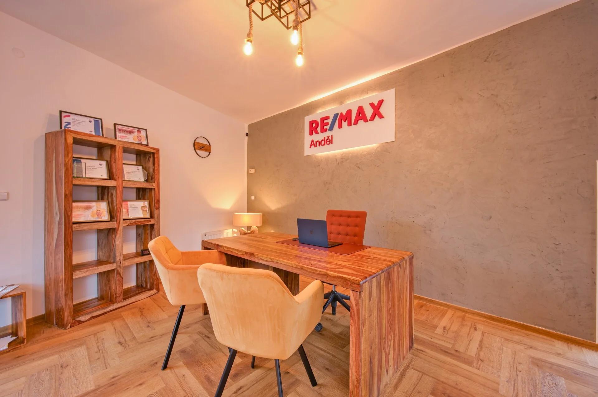 REMAX Anděl foto 4