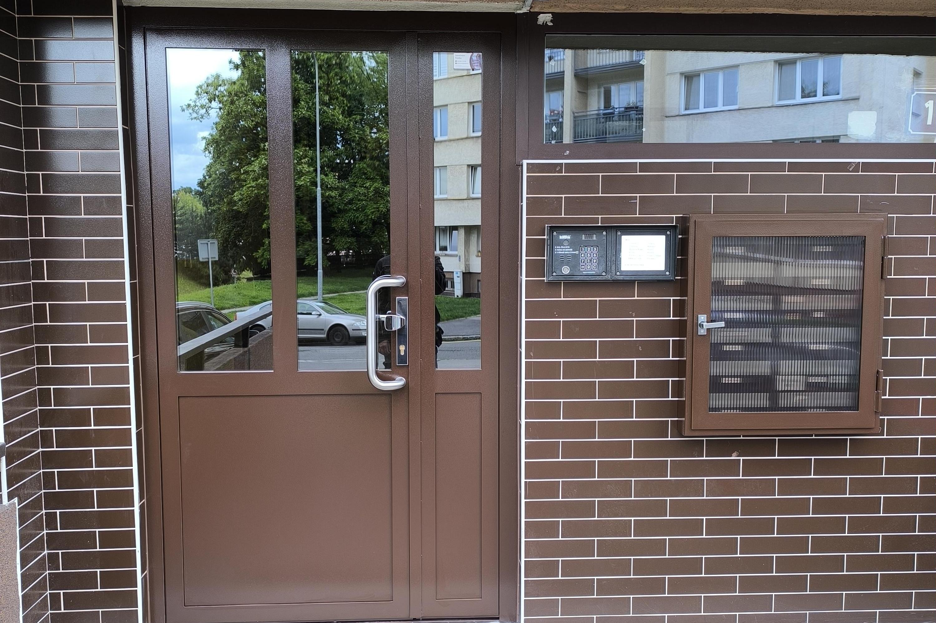 Vchodové dveře ocelové z Jansen profilů