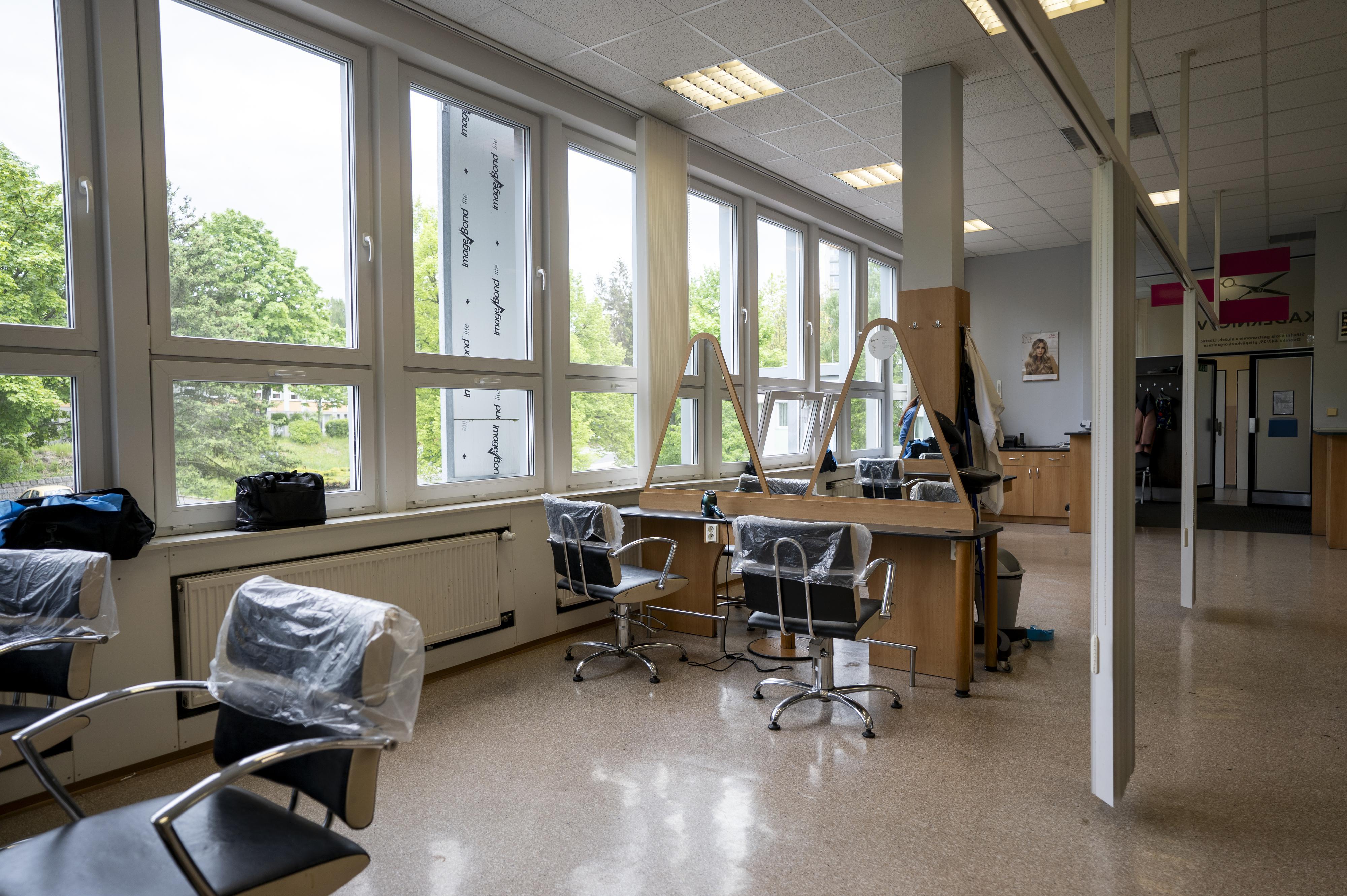 Kadeřnictví - Střední škola gastronomie a služeb, Liberec, Dvorská 447/29