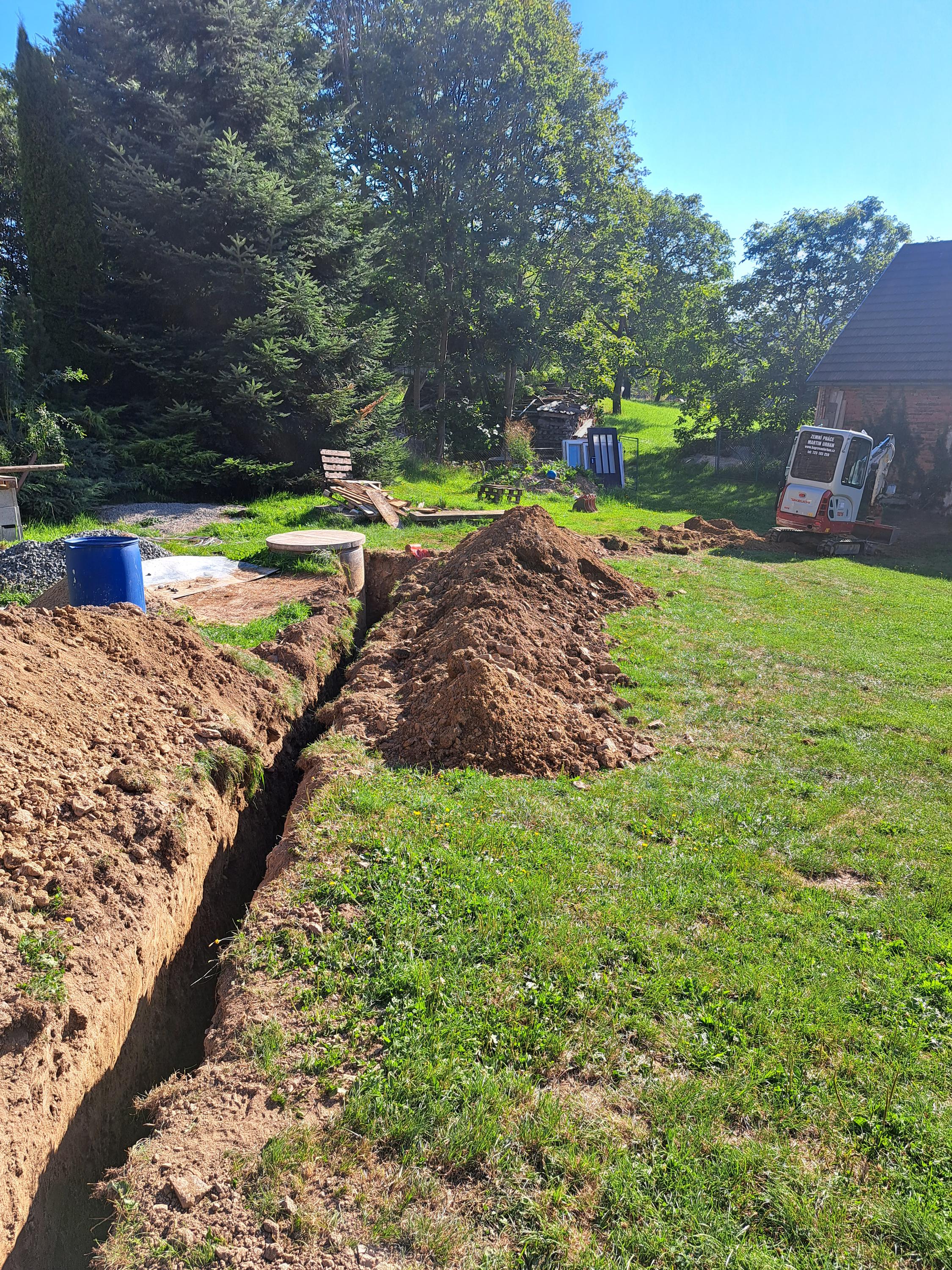 Zemní práce-bagrování Urban foto 3