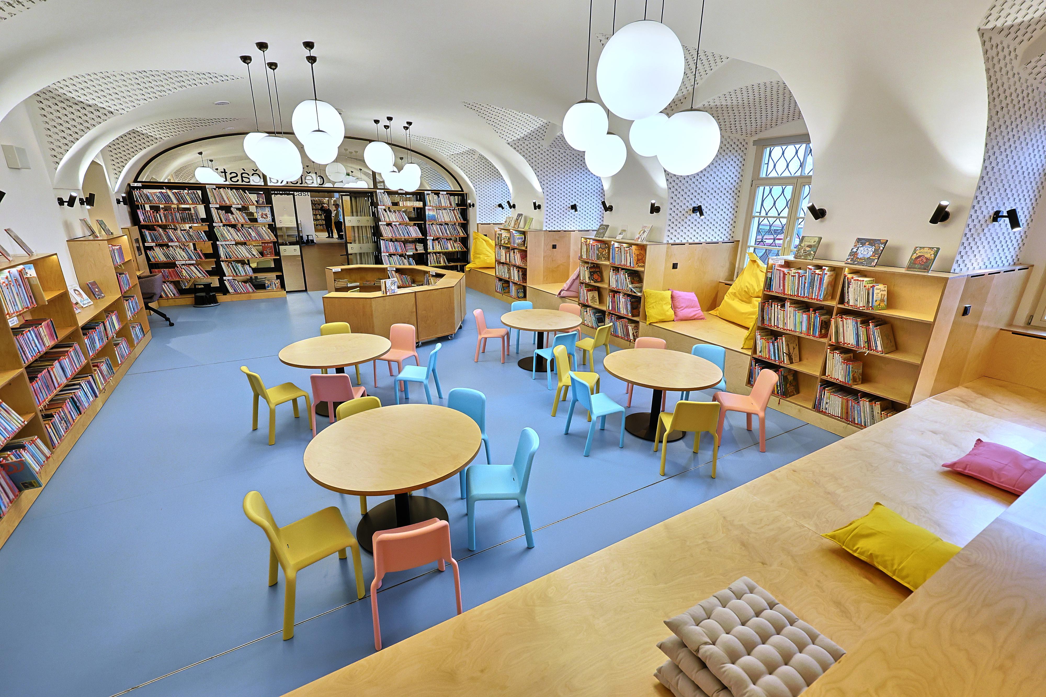 Městská knihovna Týnec nad Sázavou foto 2