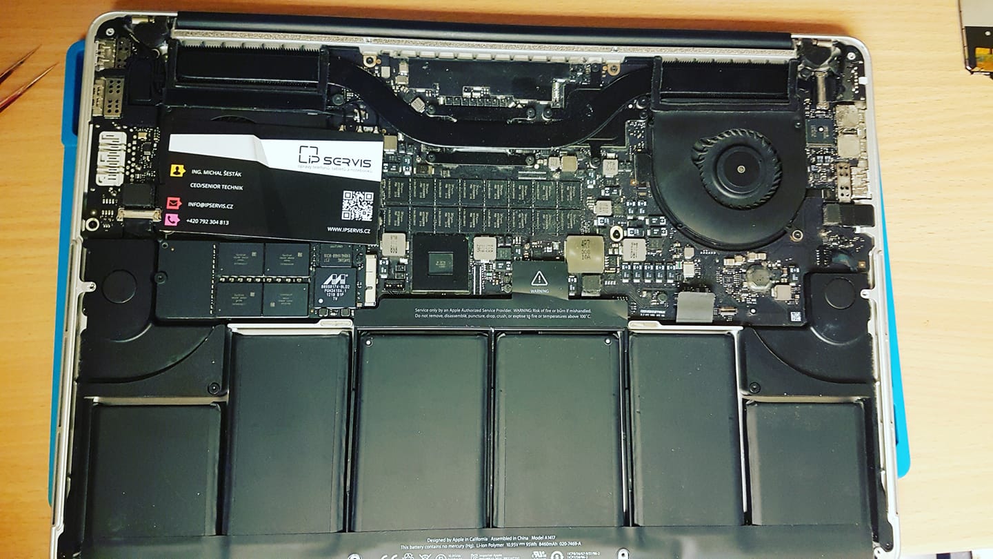 Čištění a přepastování notebooku/PC