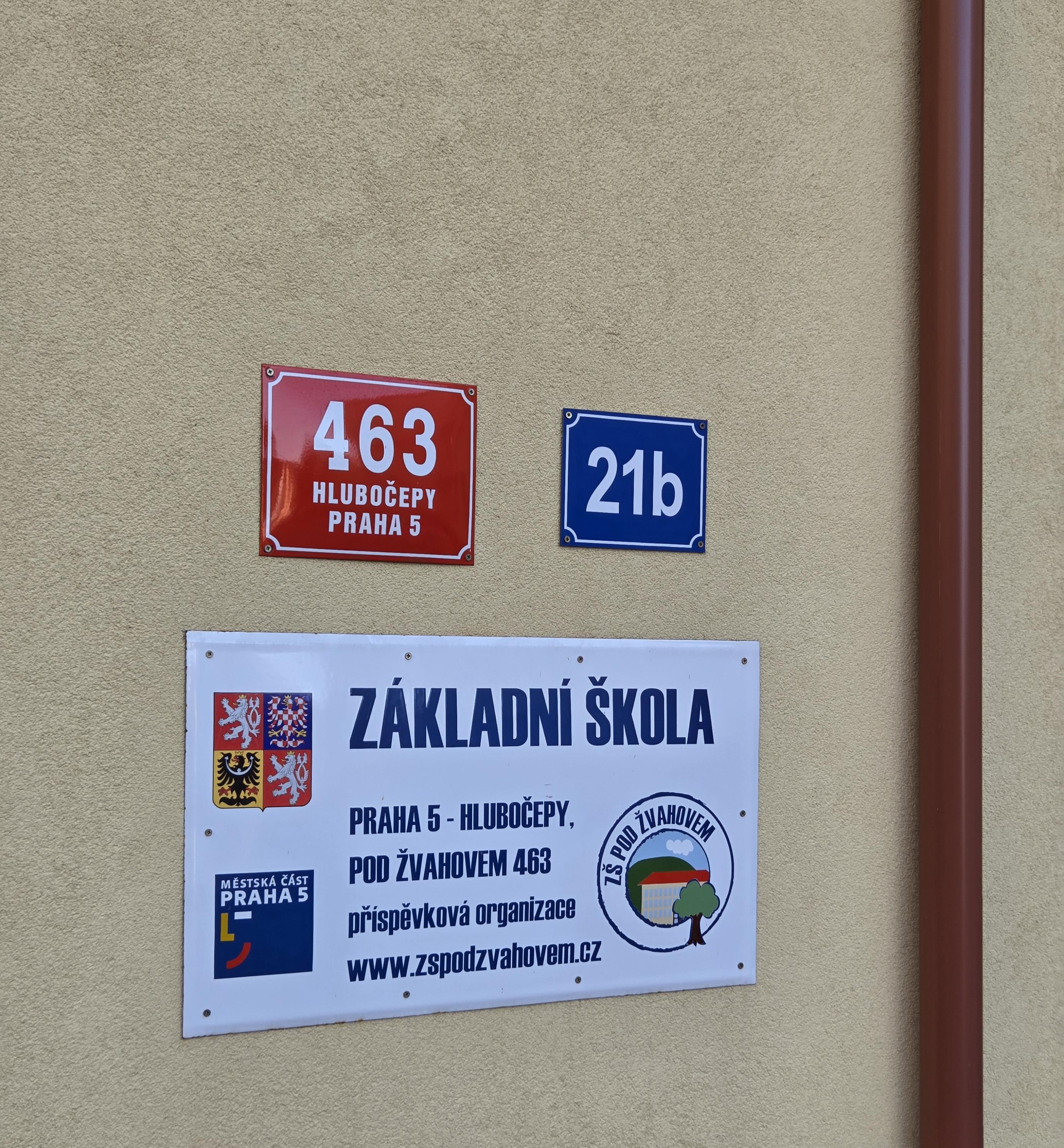 Základní škola Pod Žvahovem foto 3