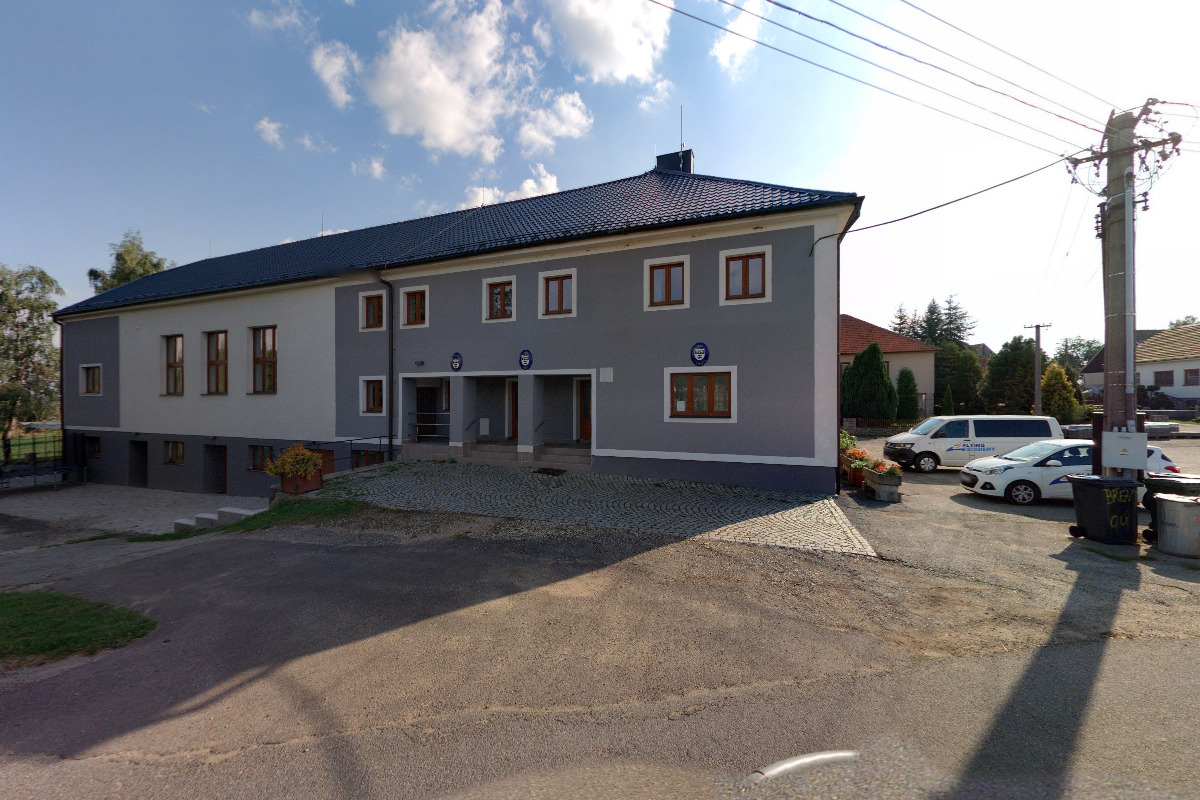Březí - obecní úřad foto 3