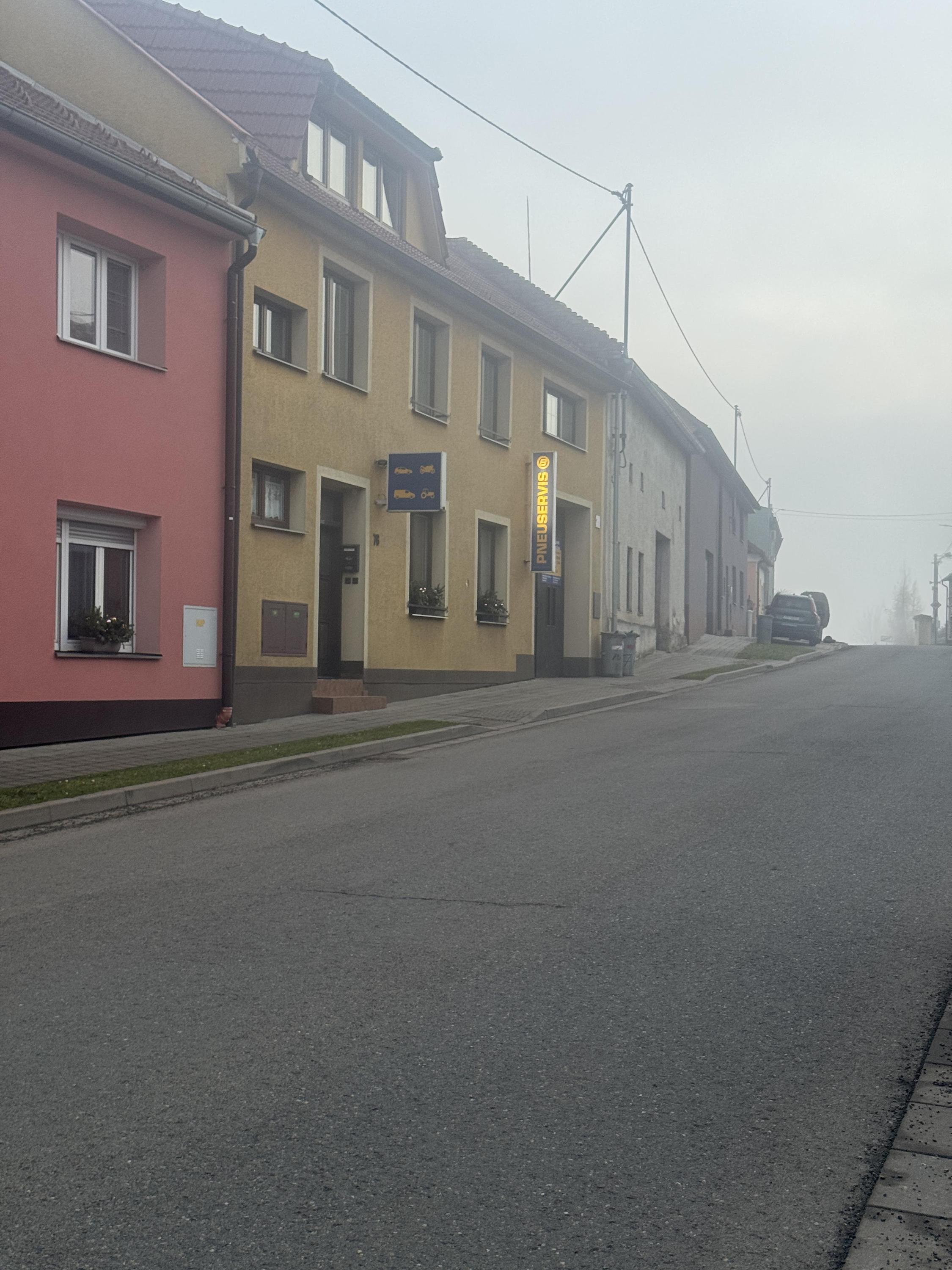 Pneuservis Bajer foto 2