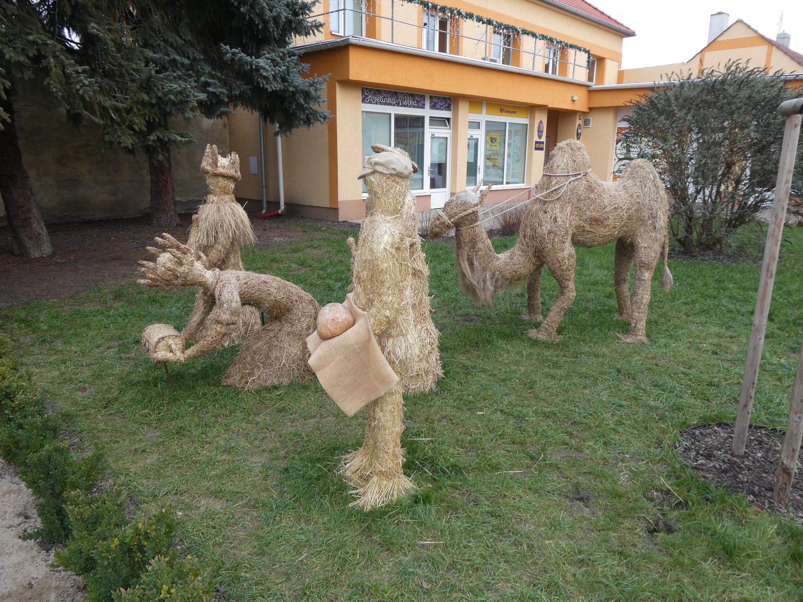 Doksany - obecní úřad foto 2