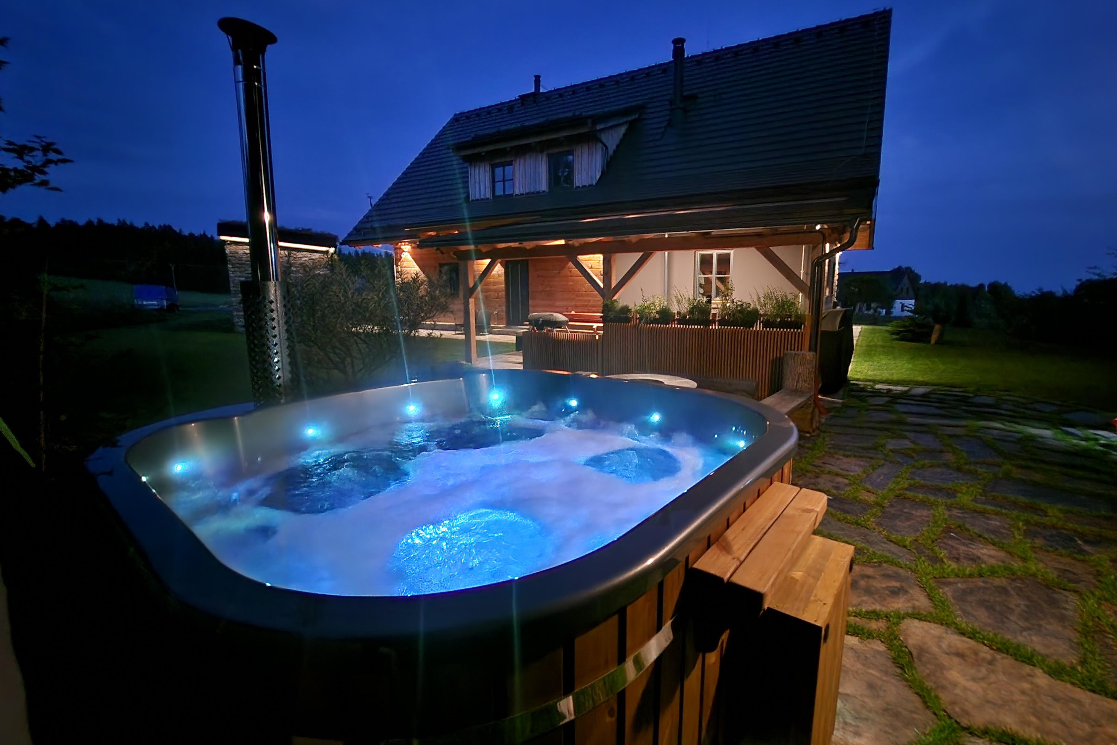 Nově na zimní sezónu - koupací sud se slanou vodou