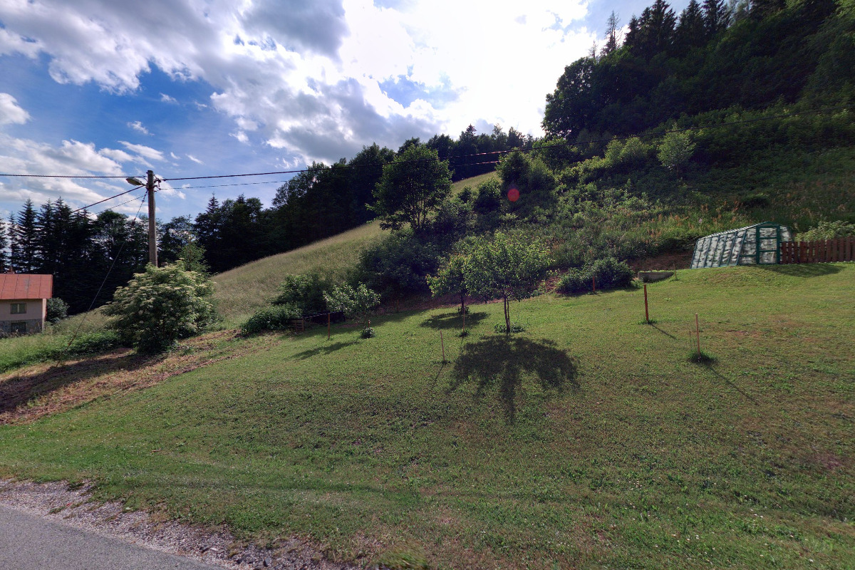 Dřevěnka pod strání