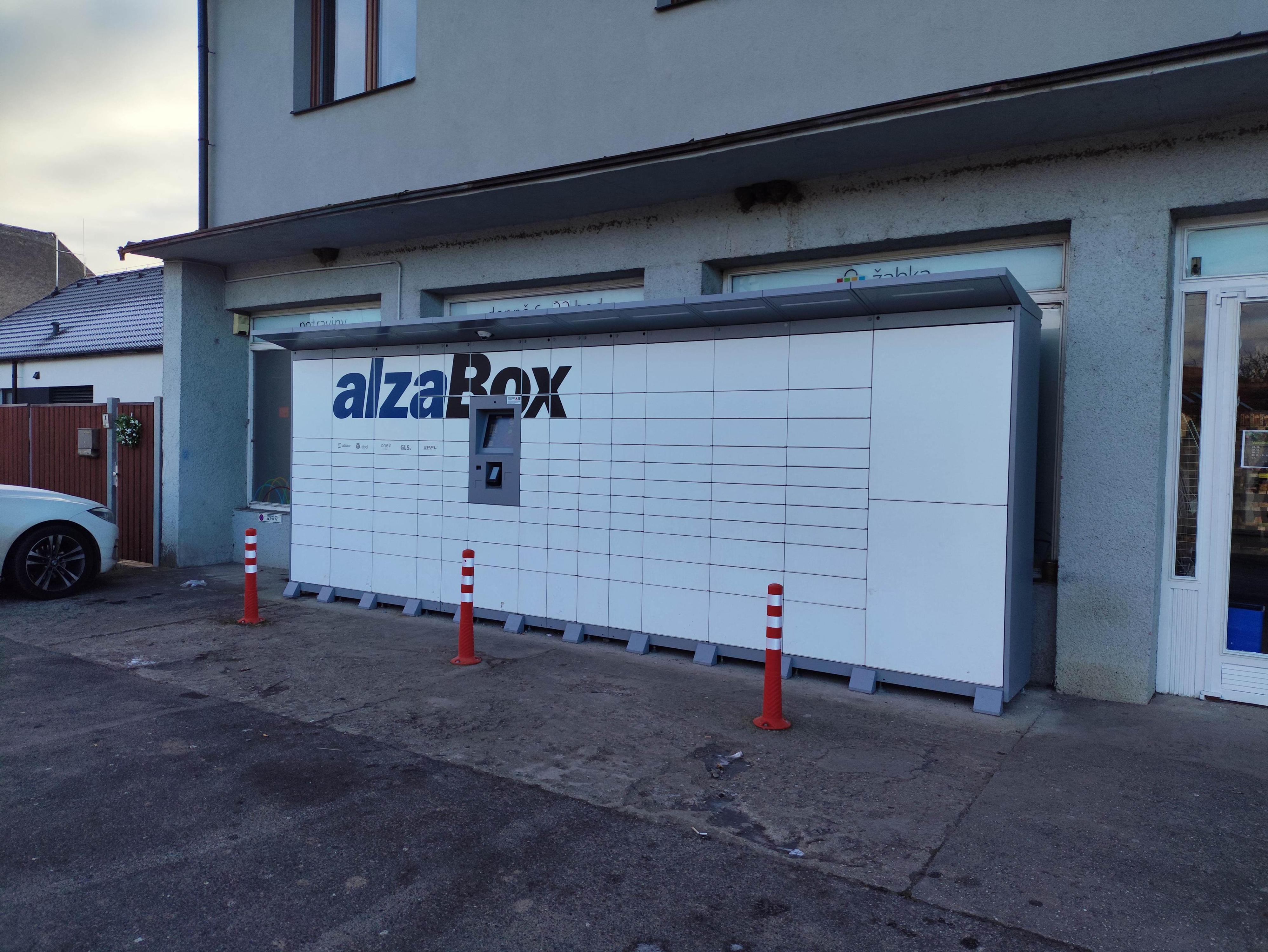 AlzaBox