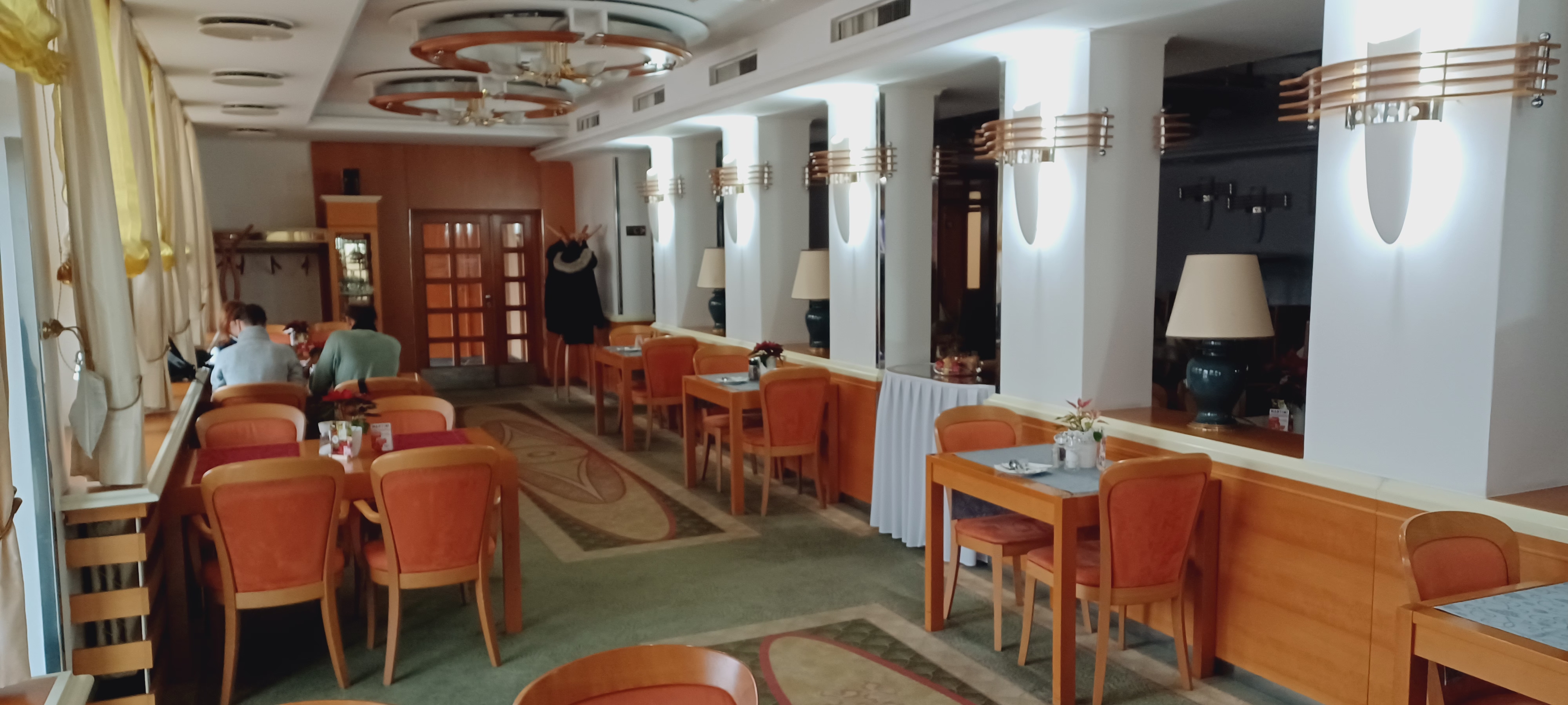 Restaurace hotelu Eroplán foto 6