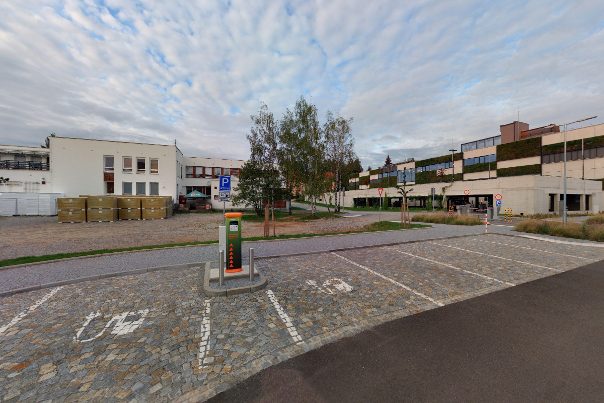 Nabíjecí stanice ČEZ foto 3