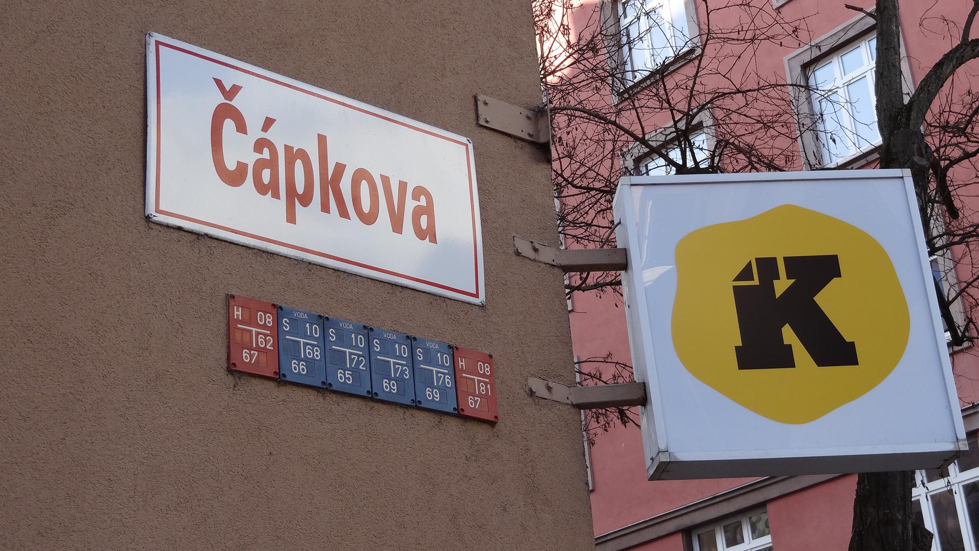 Kapitola kafe & knihy foto 4