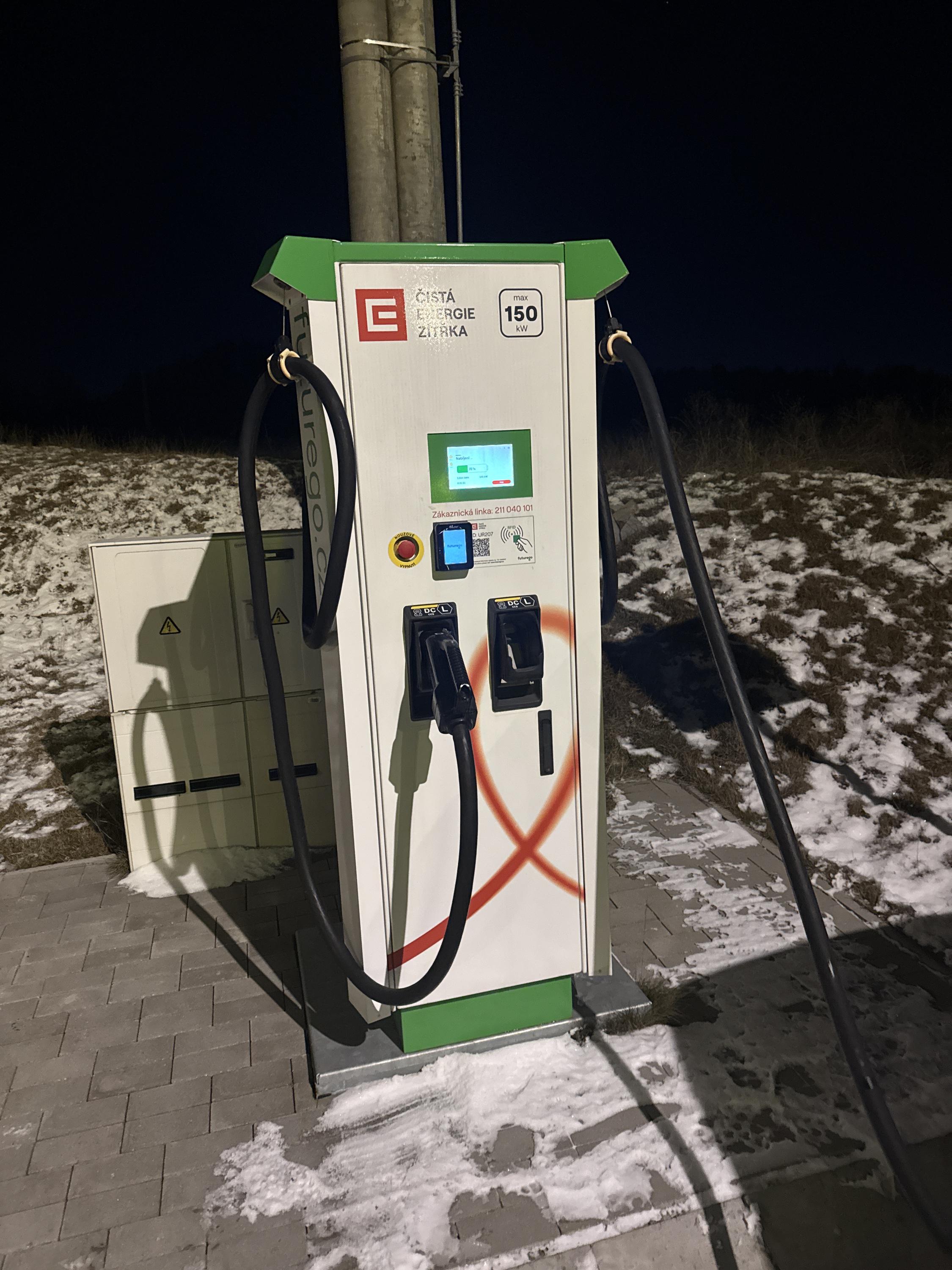 Nabíjecí stanice ČEZ foto 2