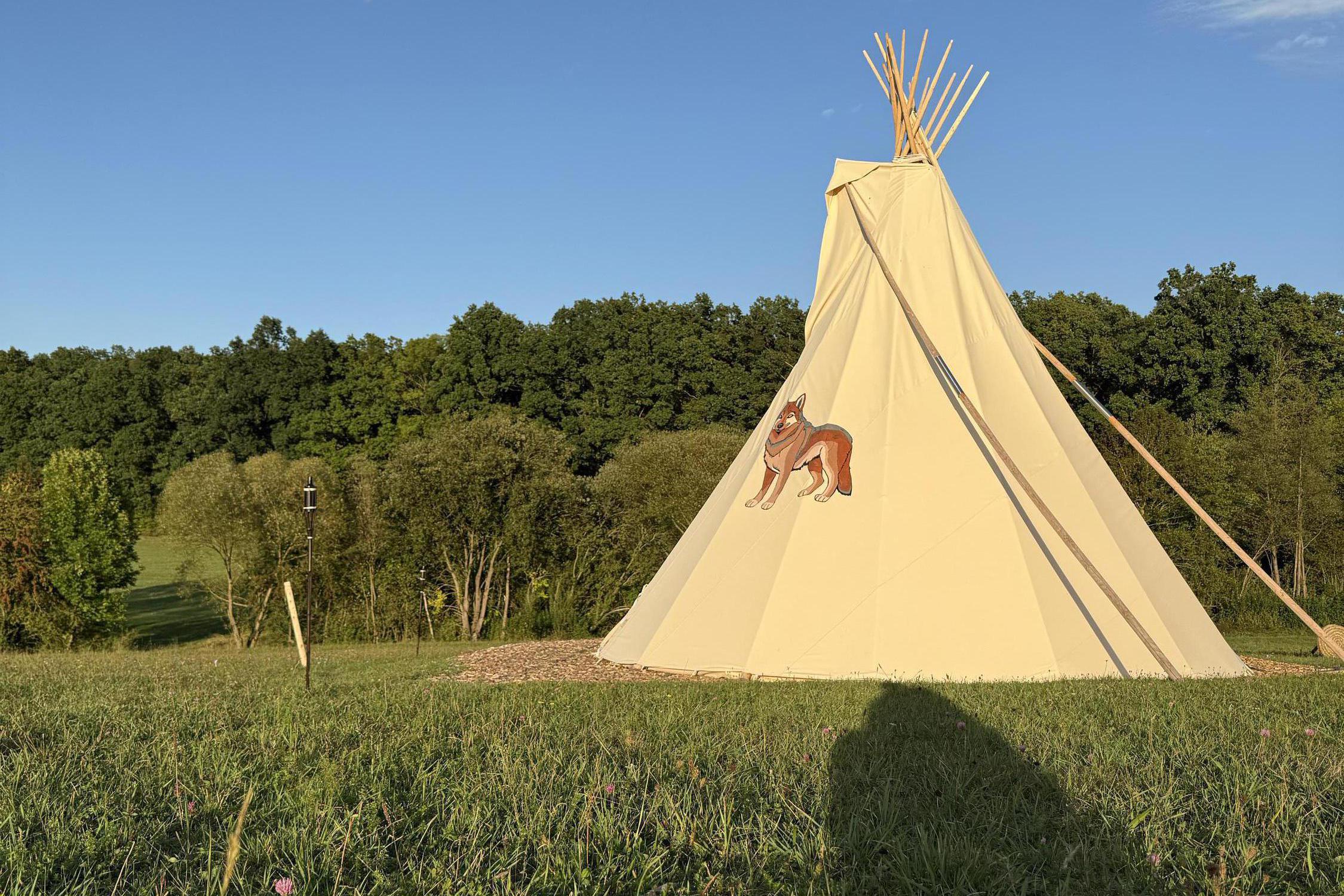 Teepee u Vlčího potoka foto 1