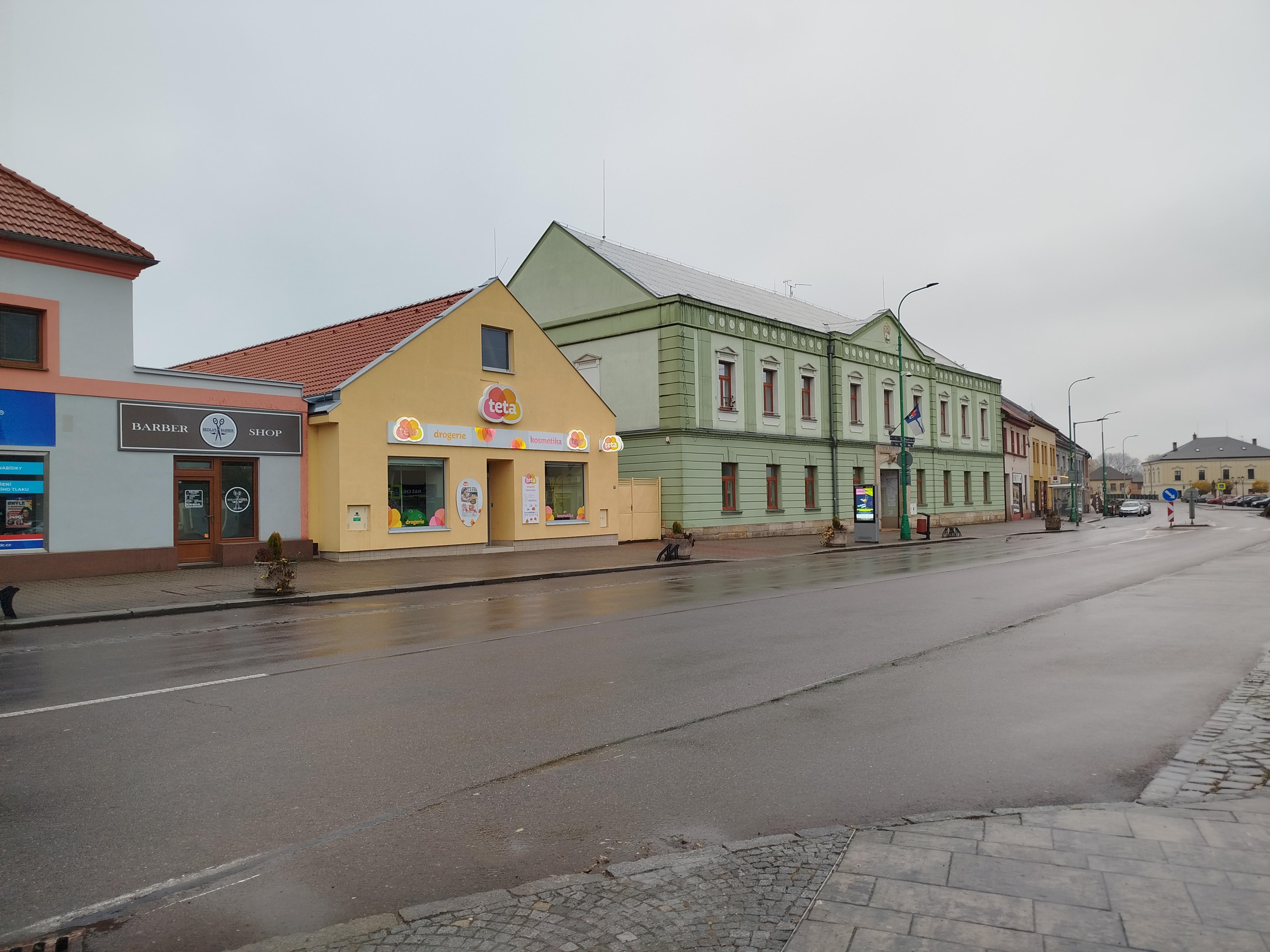 Chlumec nad Cidlinou - městský úřad foto 5
