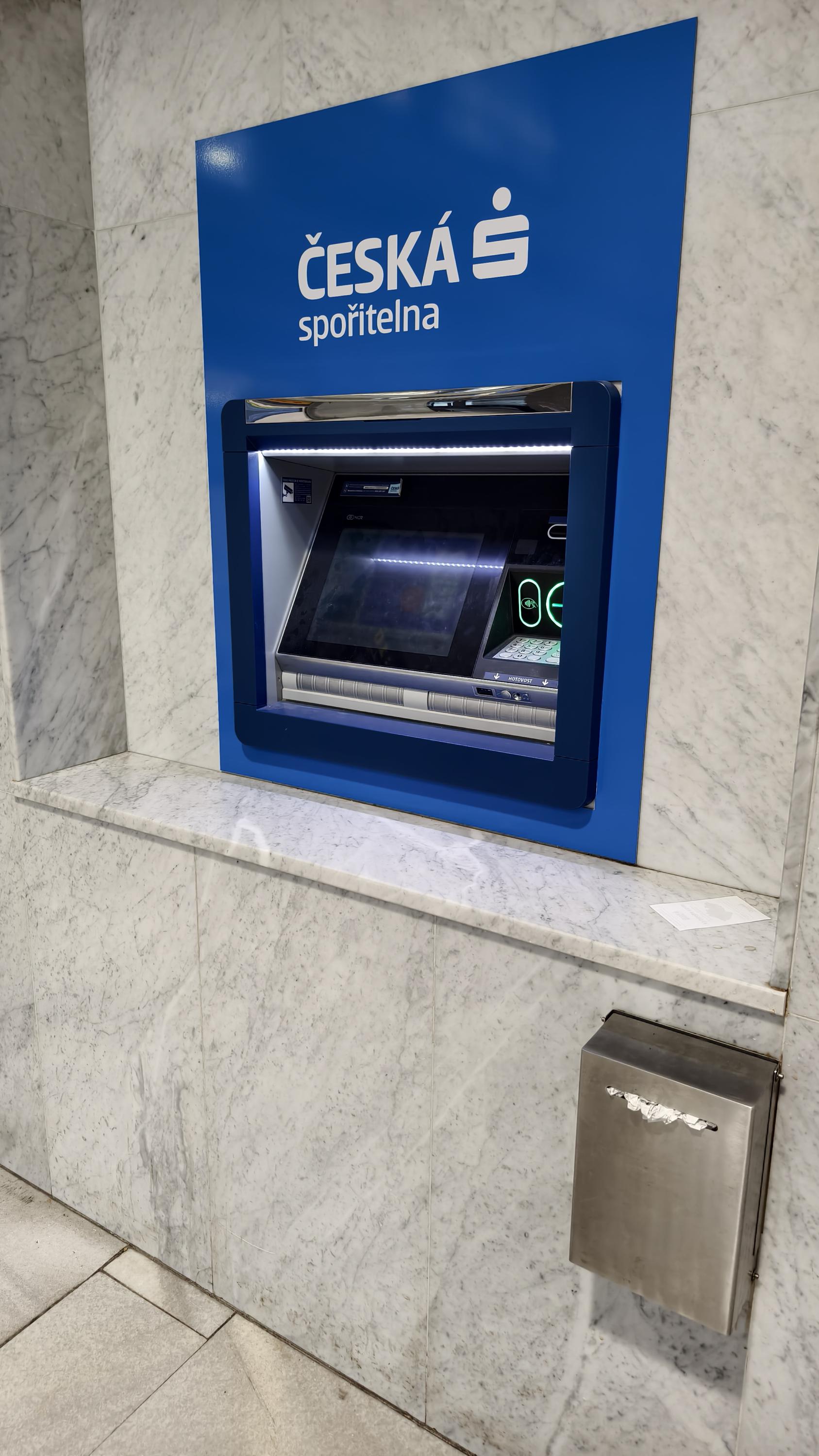 Bankomat České spořitelny foto 2