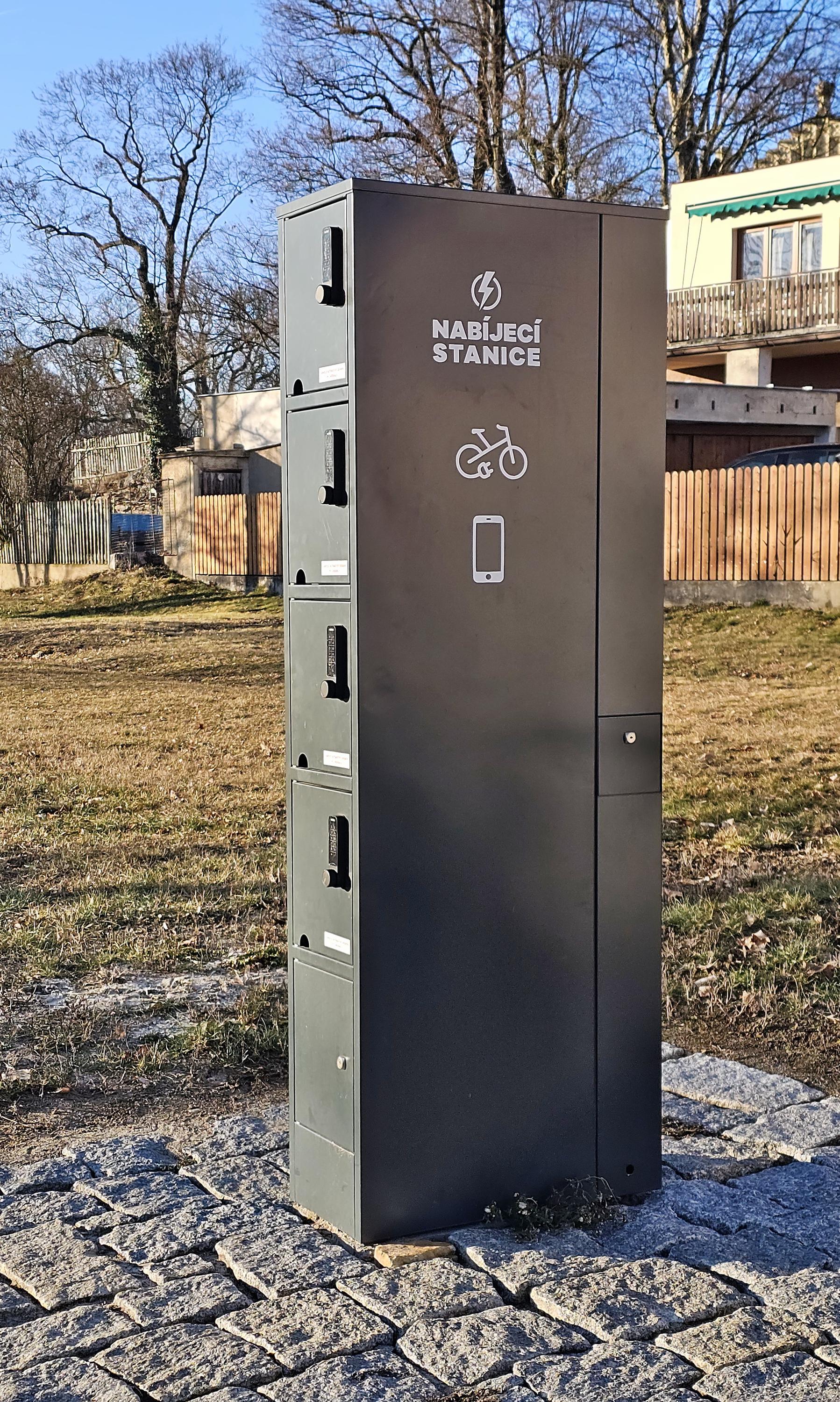 Nabíjecí stanice pro elektrokola foto 3