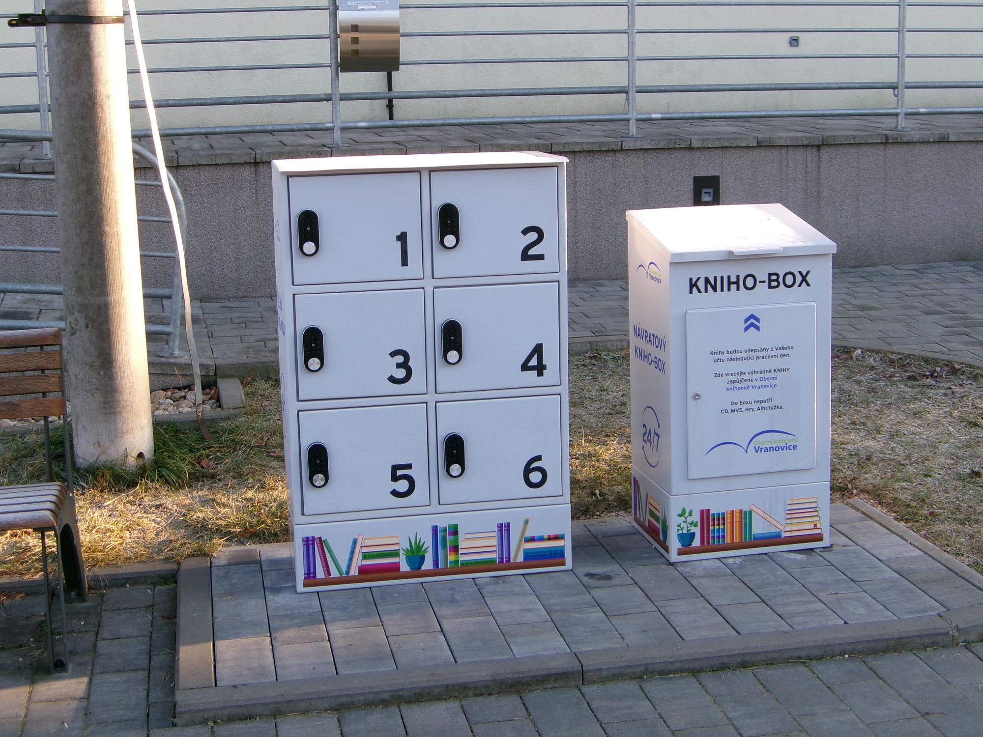 Obecní knihovna Vranovice - Kniho-box foto 1