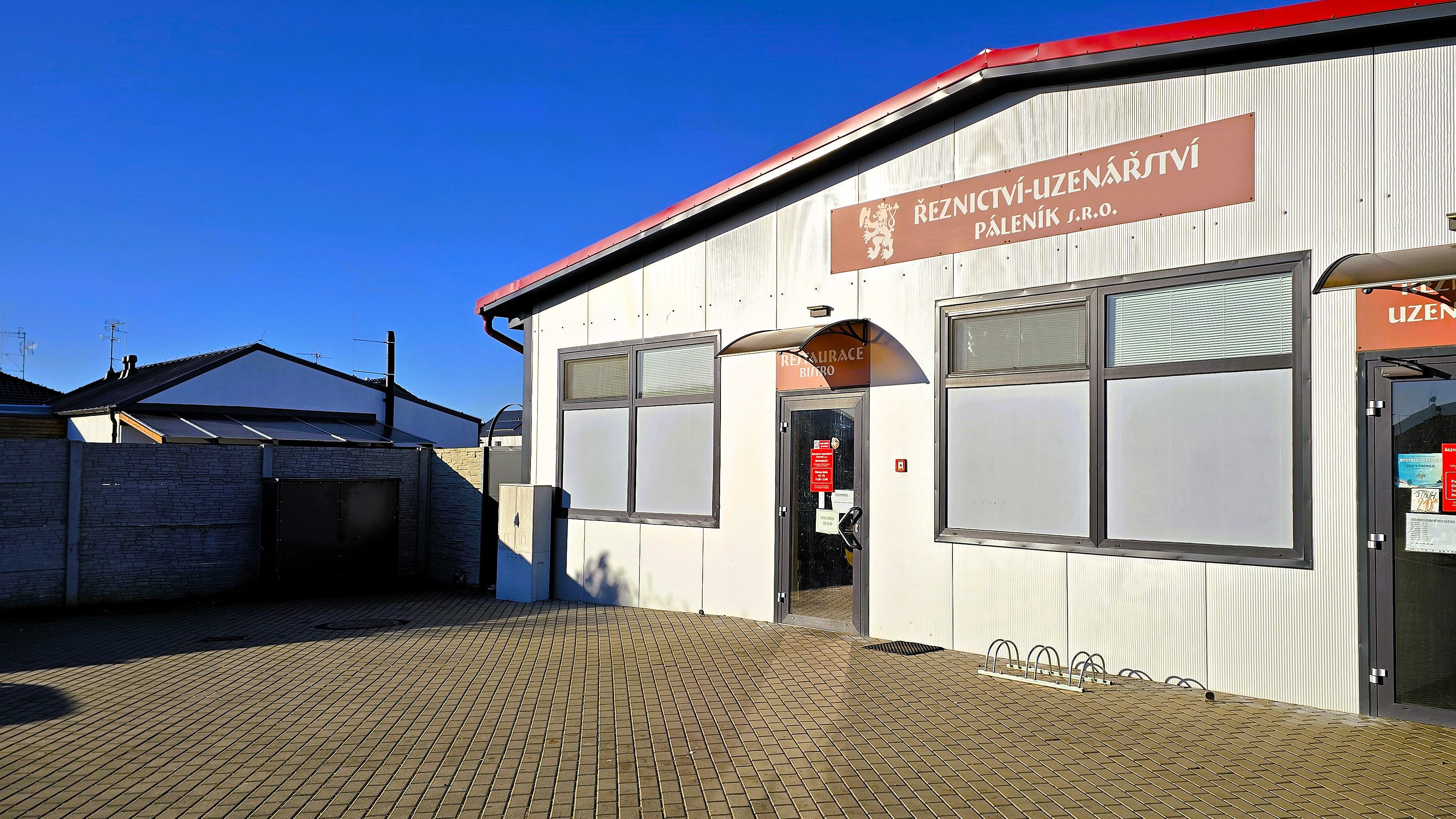 Restaurace Řeznictví-uzenářství PÁLENÍK foto 2