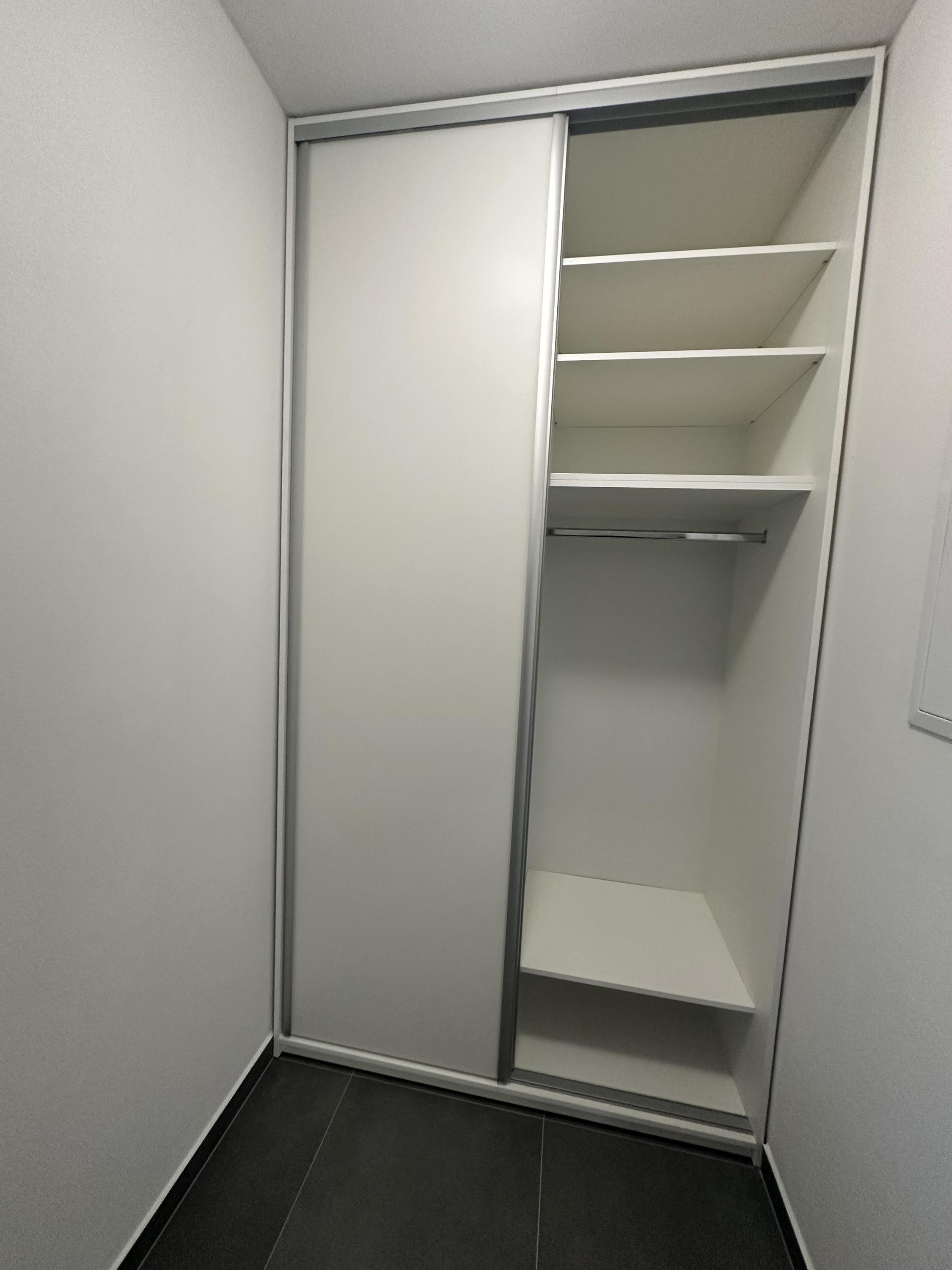 Josef Swatzina - Výroba nábytku foto 3