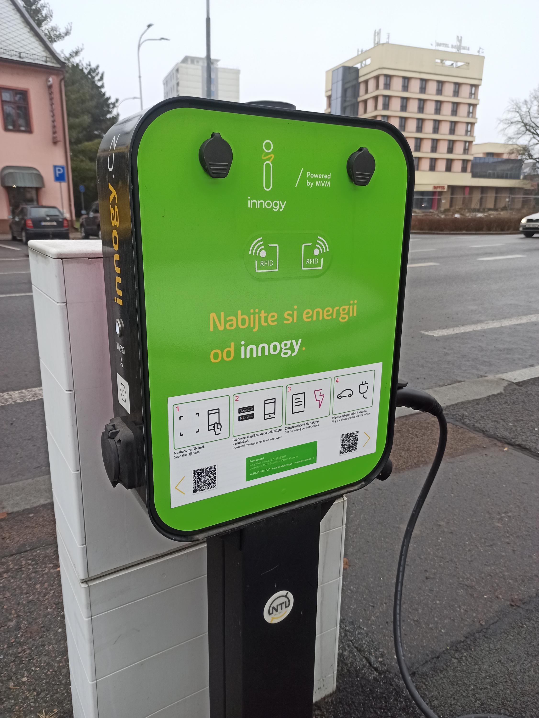Dobíjecí stanice innogy foto 3