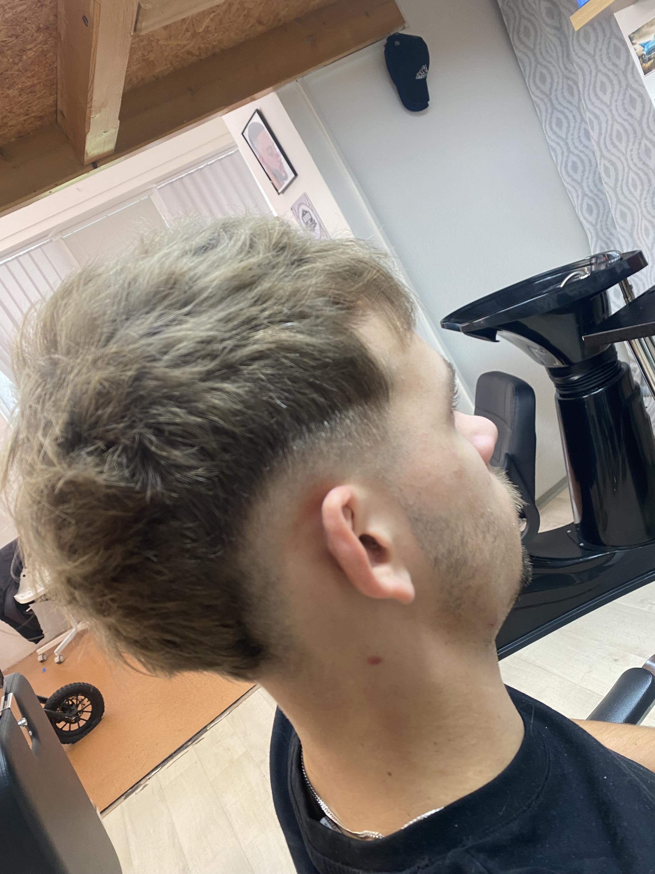 VJR Bleassed Barber Shop foto 6