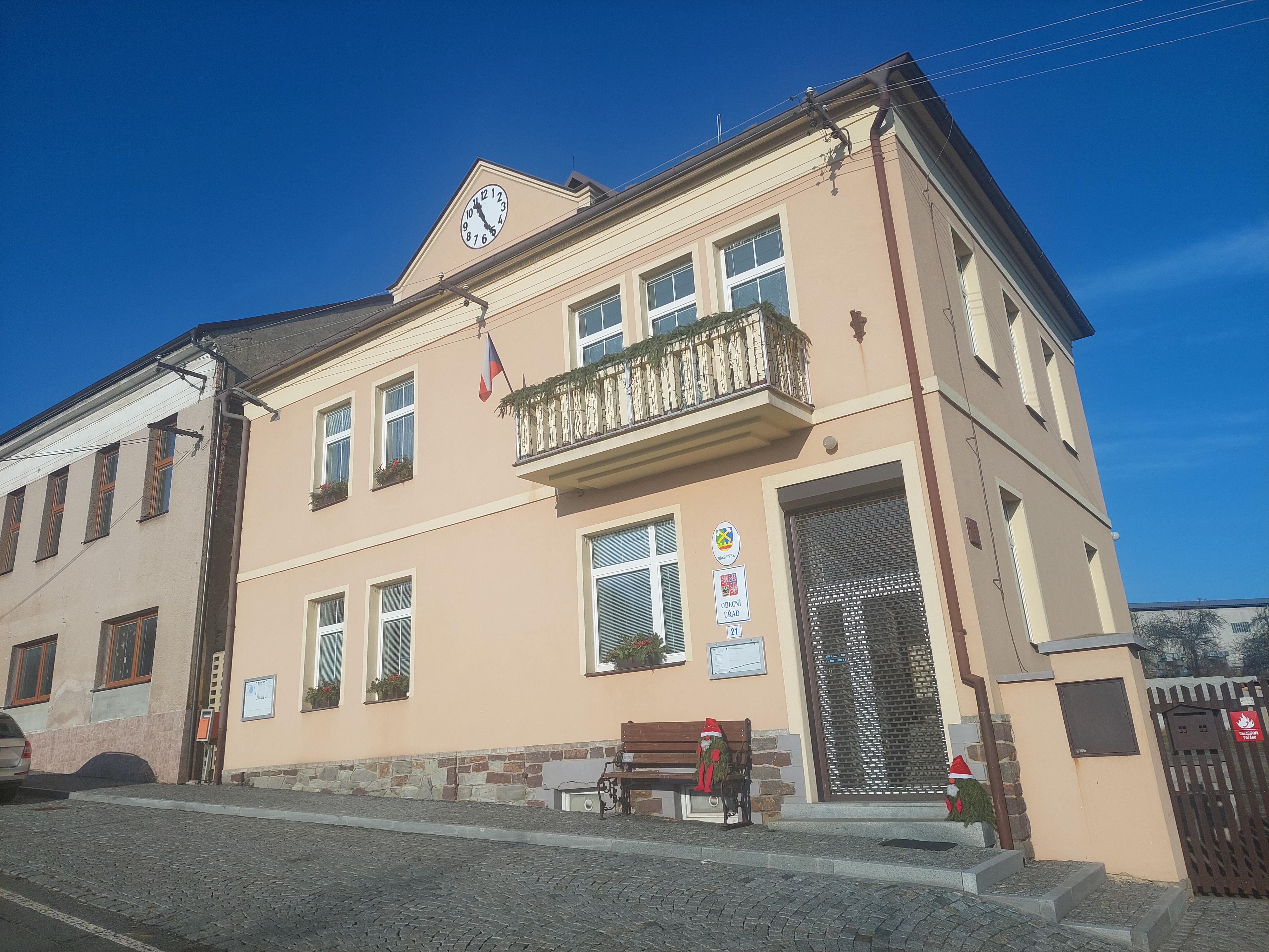 Osek - obecní úřad foto 2