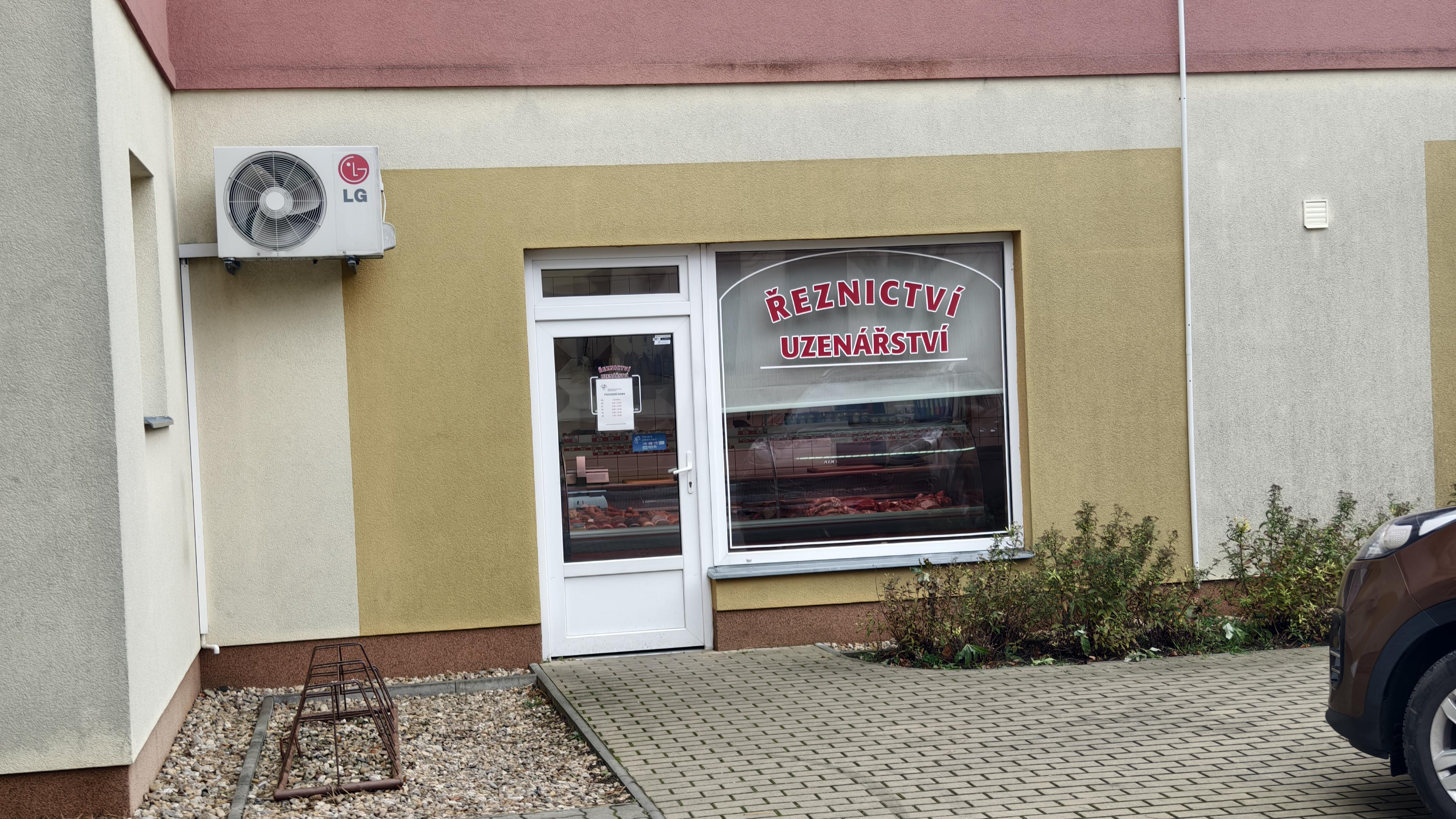Řeznictví a uzenářství Žůrek foto 2