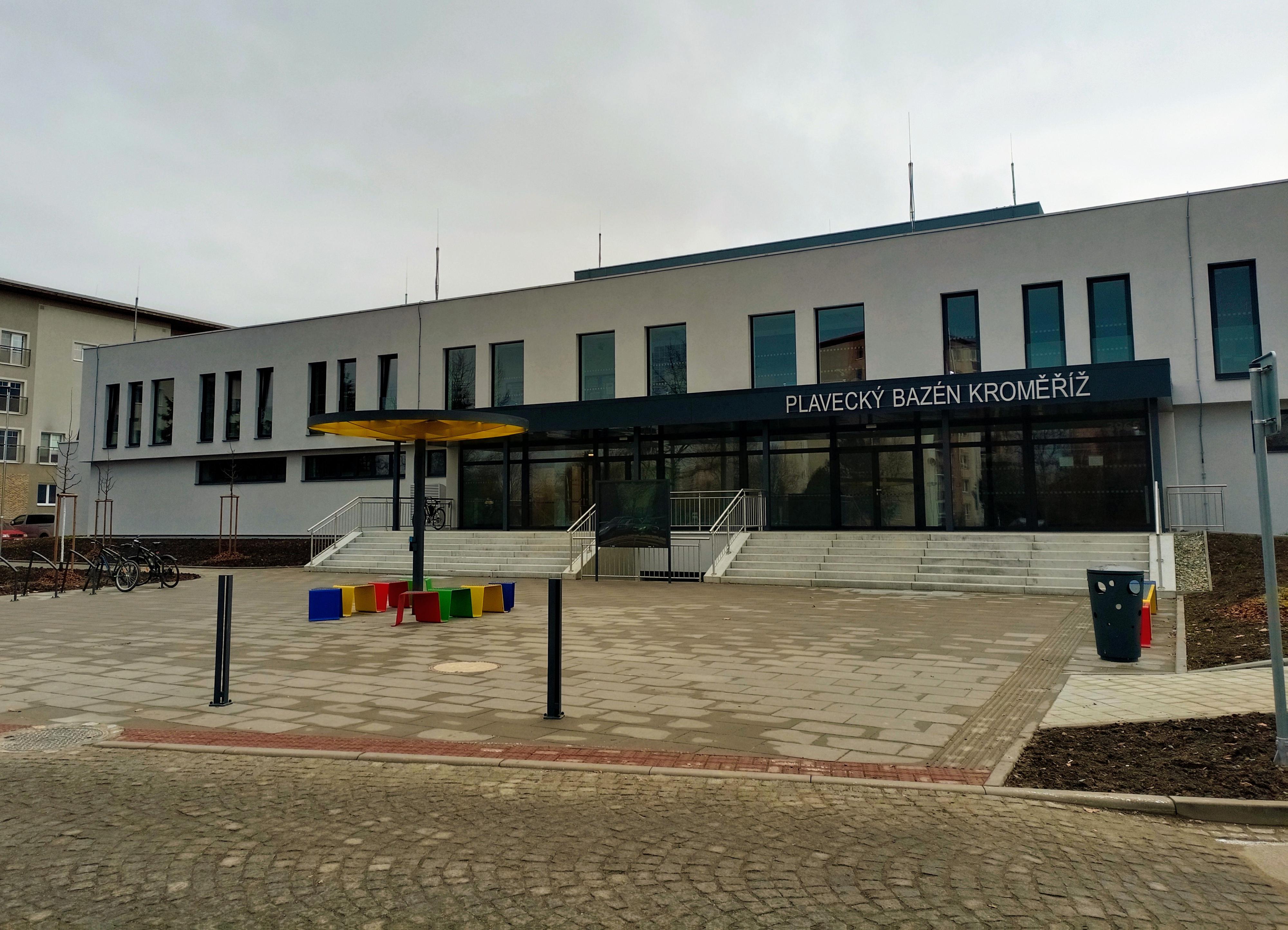 Sportovní zařízení města Kroměříže - plavecký bazén foto 3