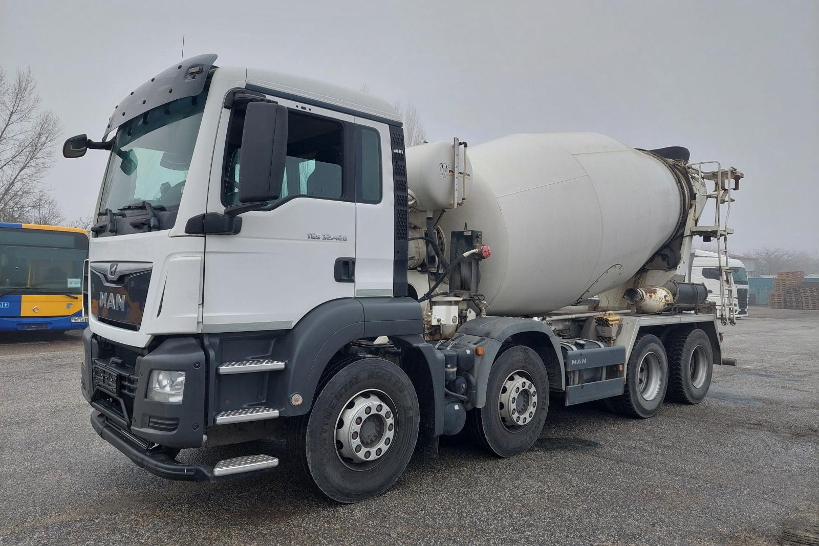 MAN TGS 32.420 BB Intermix 9m3 8x4 - betonmix