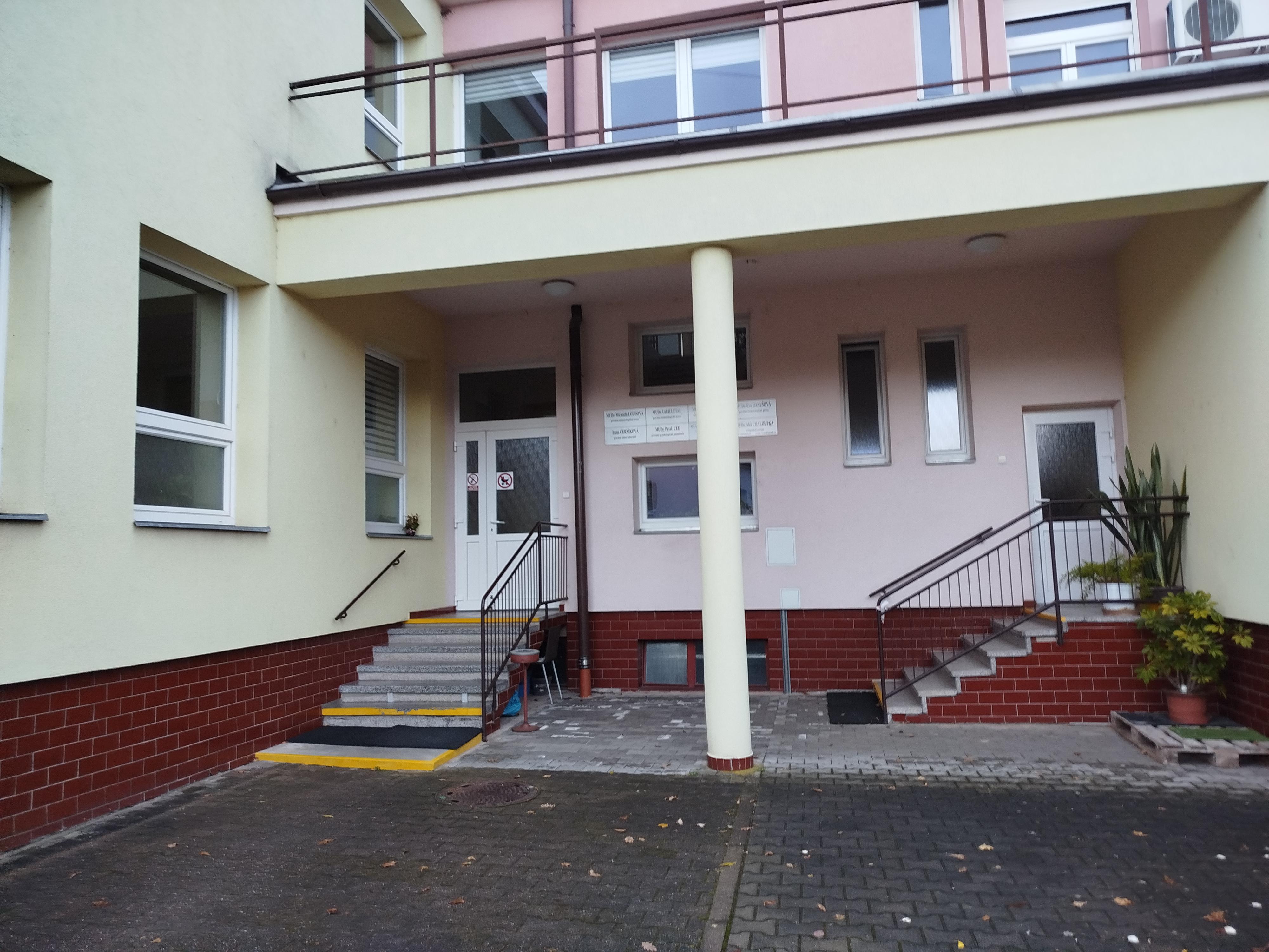 MUDr. Eva Hanušová foto 2