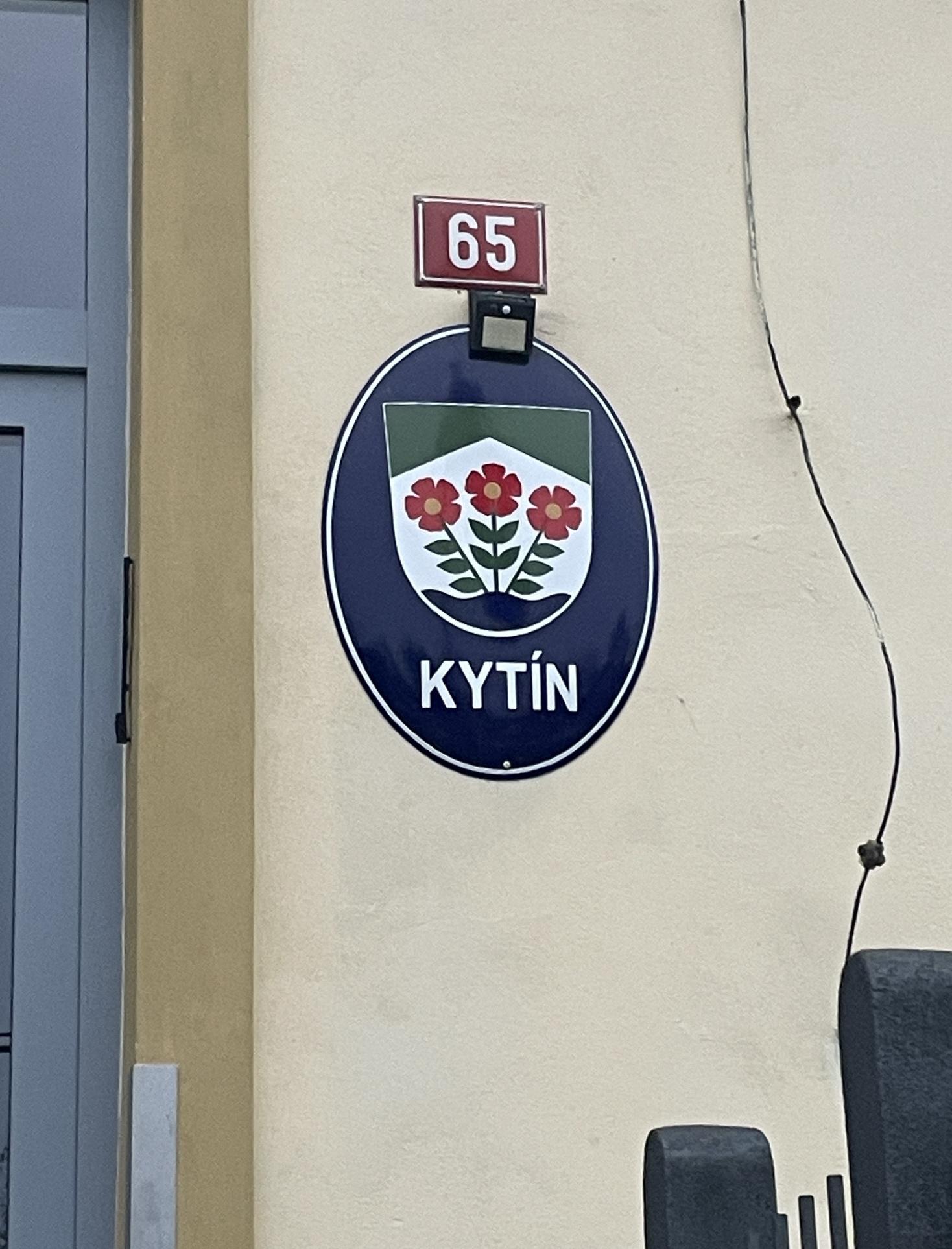 Kytín - obecní úřad foto 3