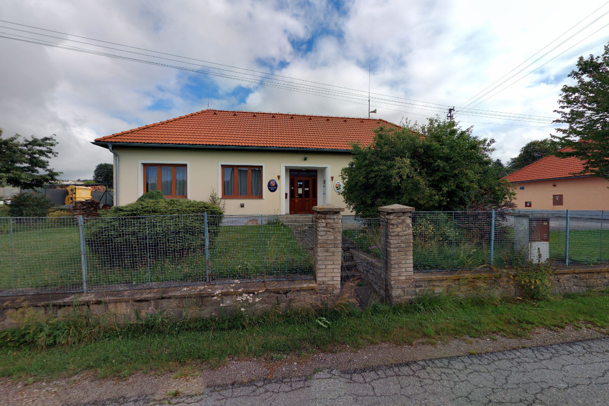 Buk - obecní úřad foto 2