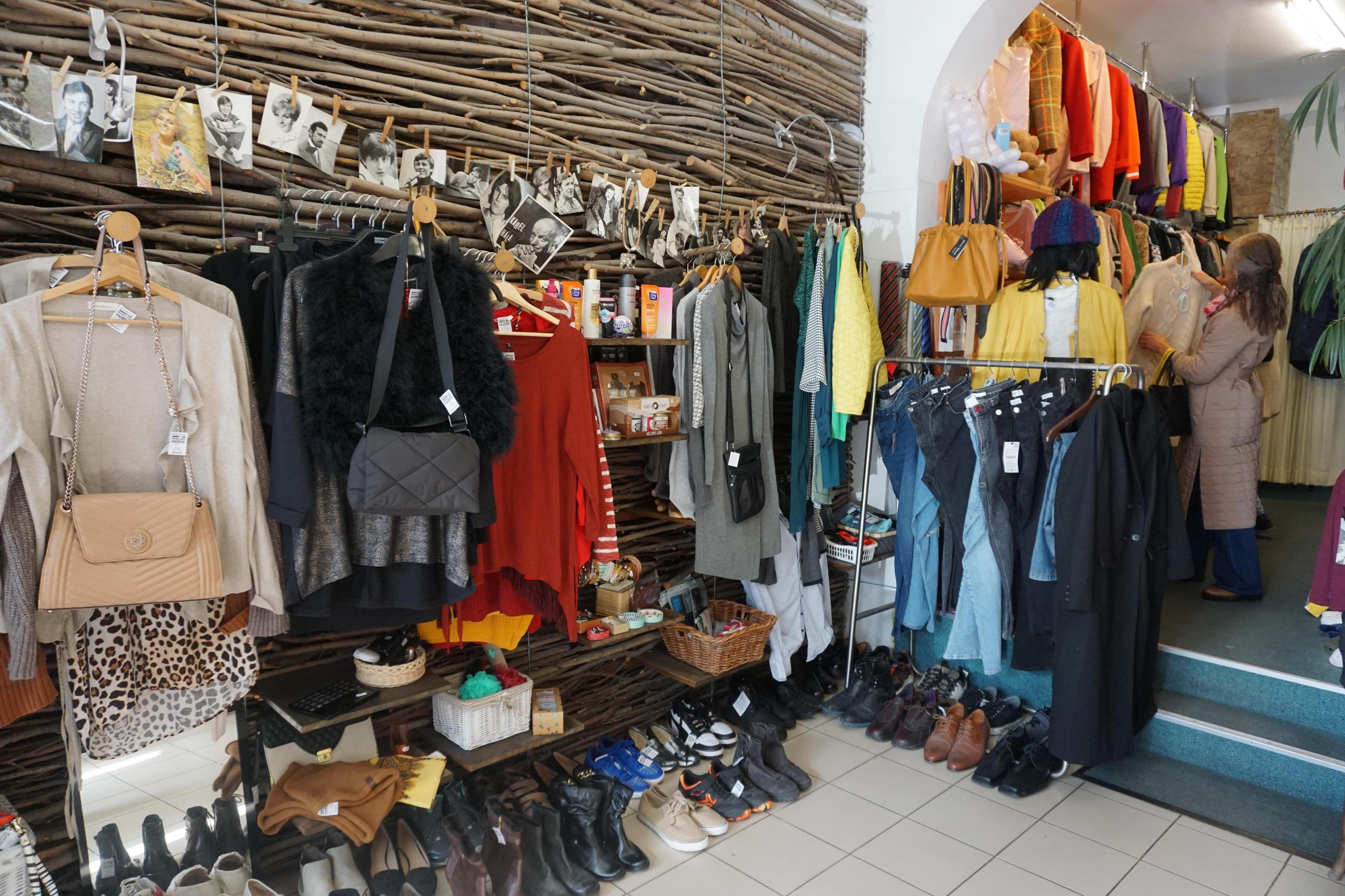 Dobročinný obchod Nadace Veronica foto 6