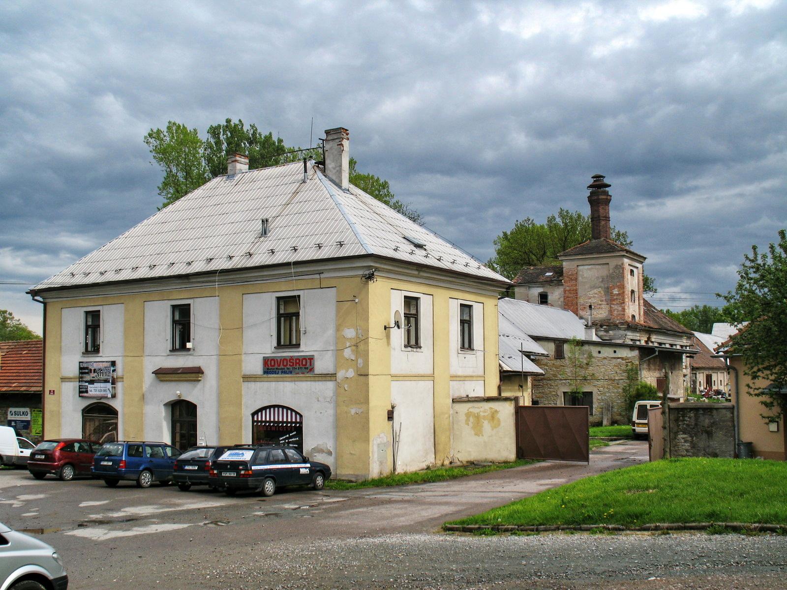 KUCHYNĚ INTERIÉRY L. Stříž foto 2