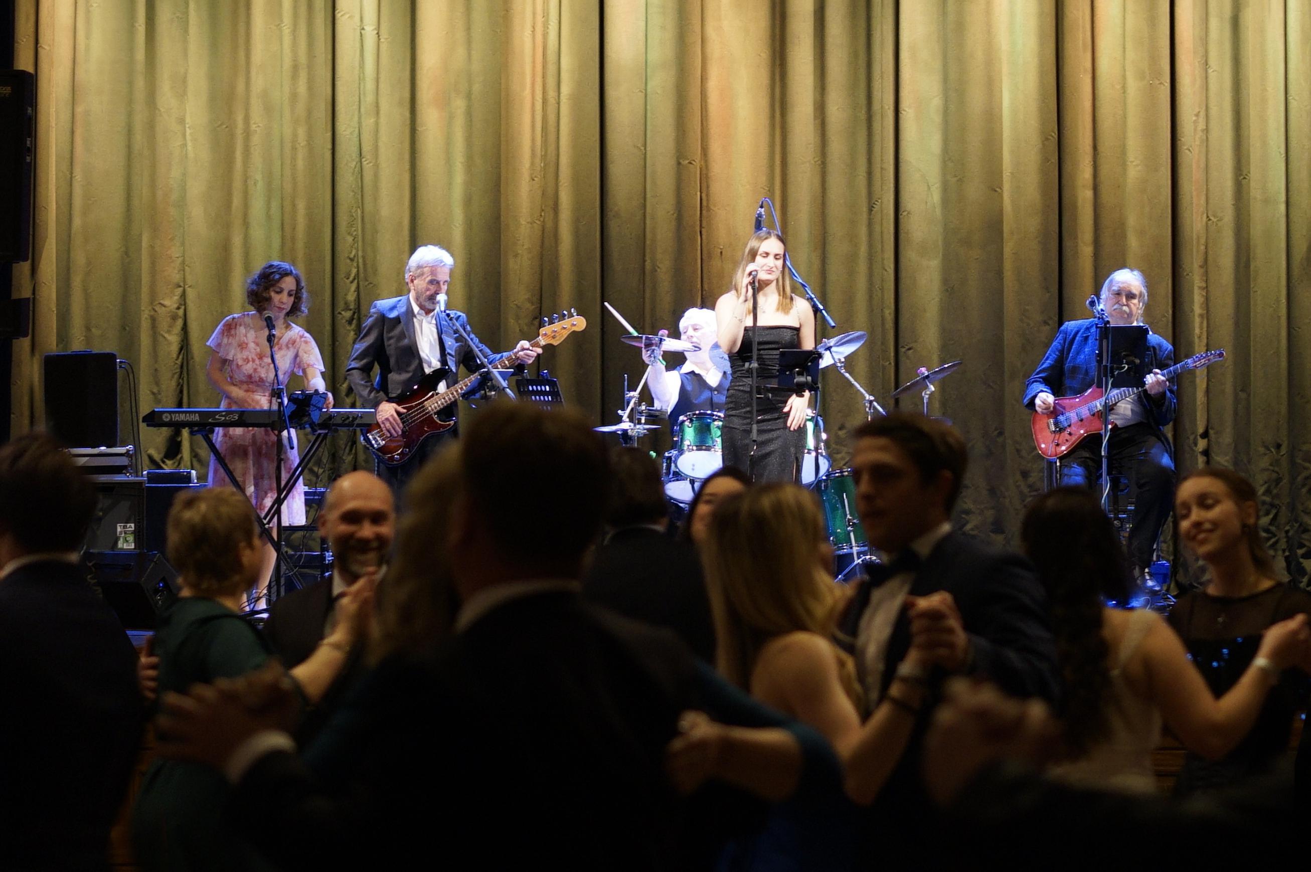 Kapela Skelet foto 1