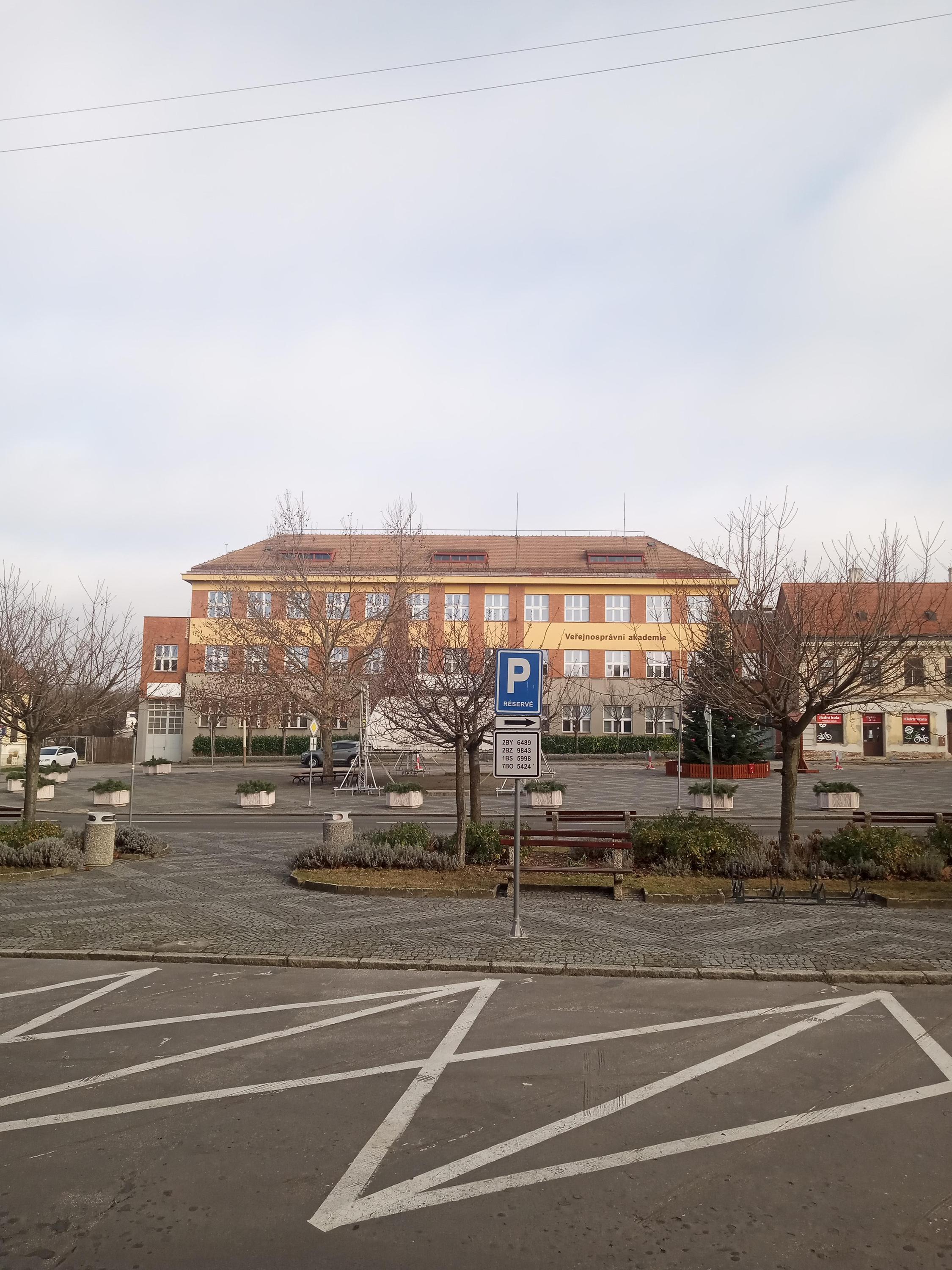 Veřejnosprávní akademie a střední škola, s.r.o. foto 5