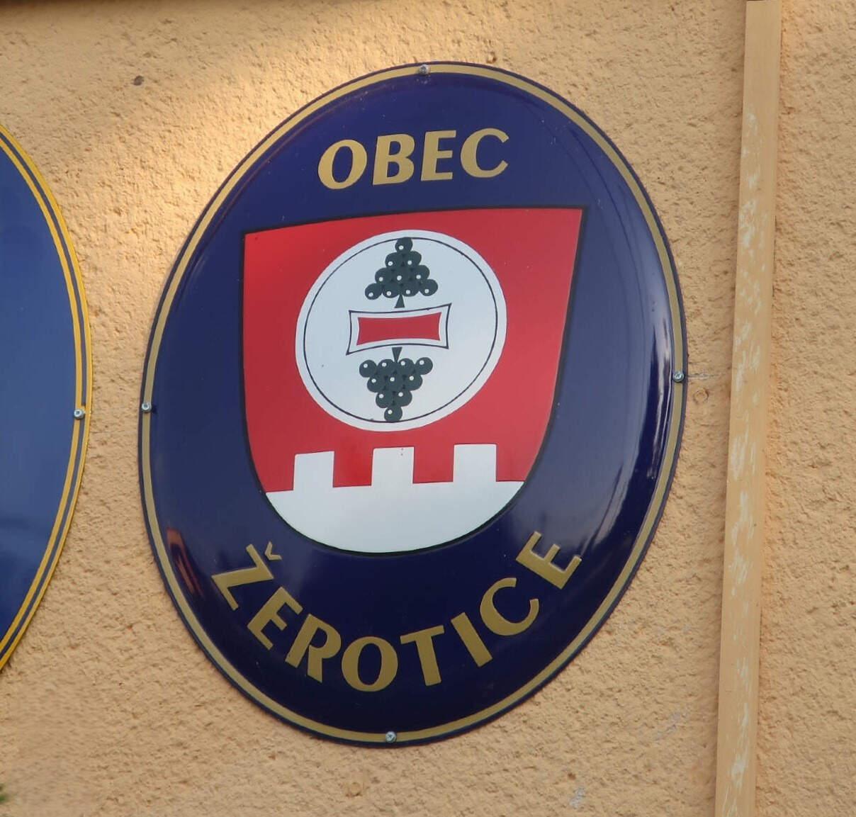 Žerotice - obecní úřad foto 2