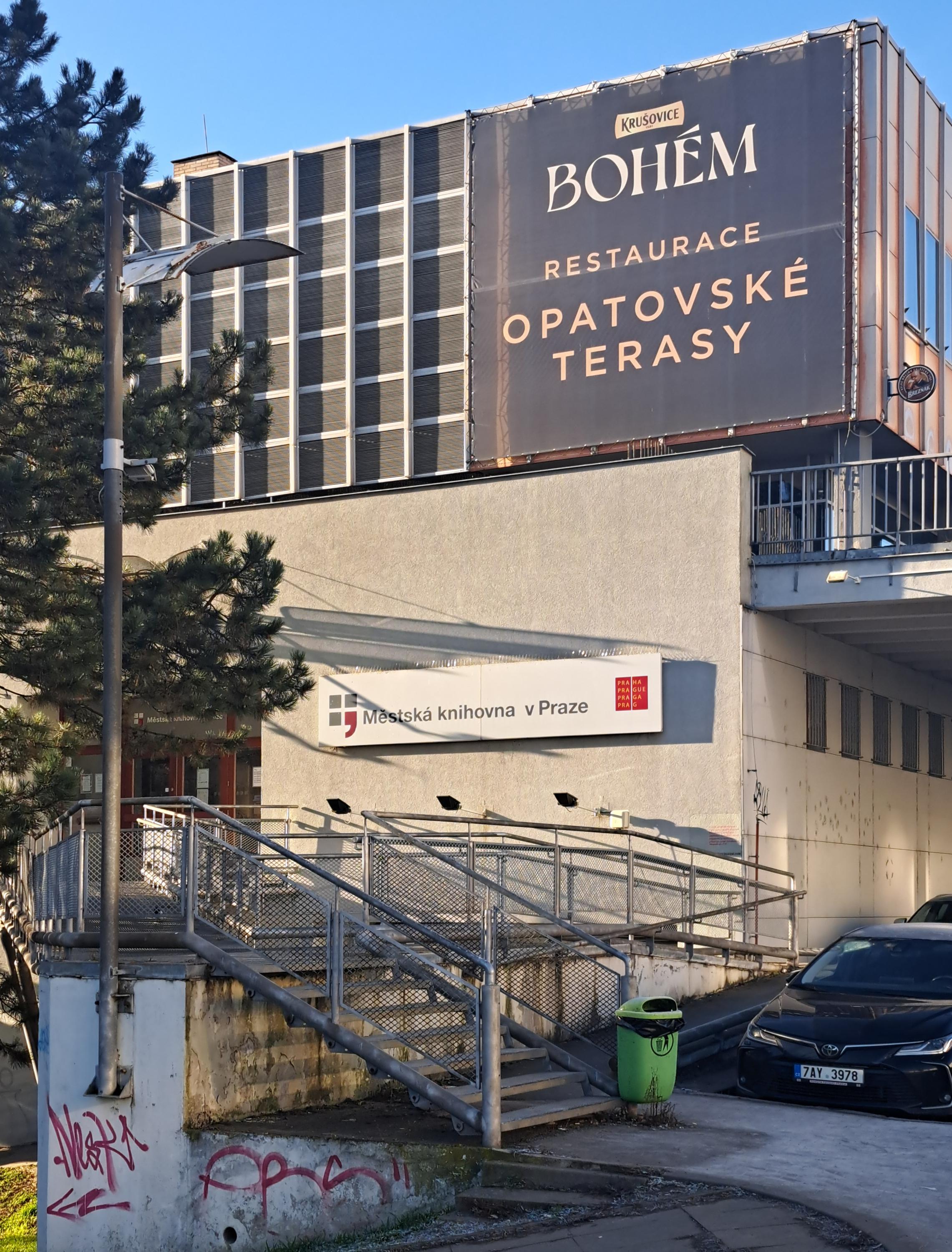 Městská knihovna v Praze - Opatov foto 5