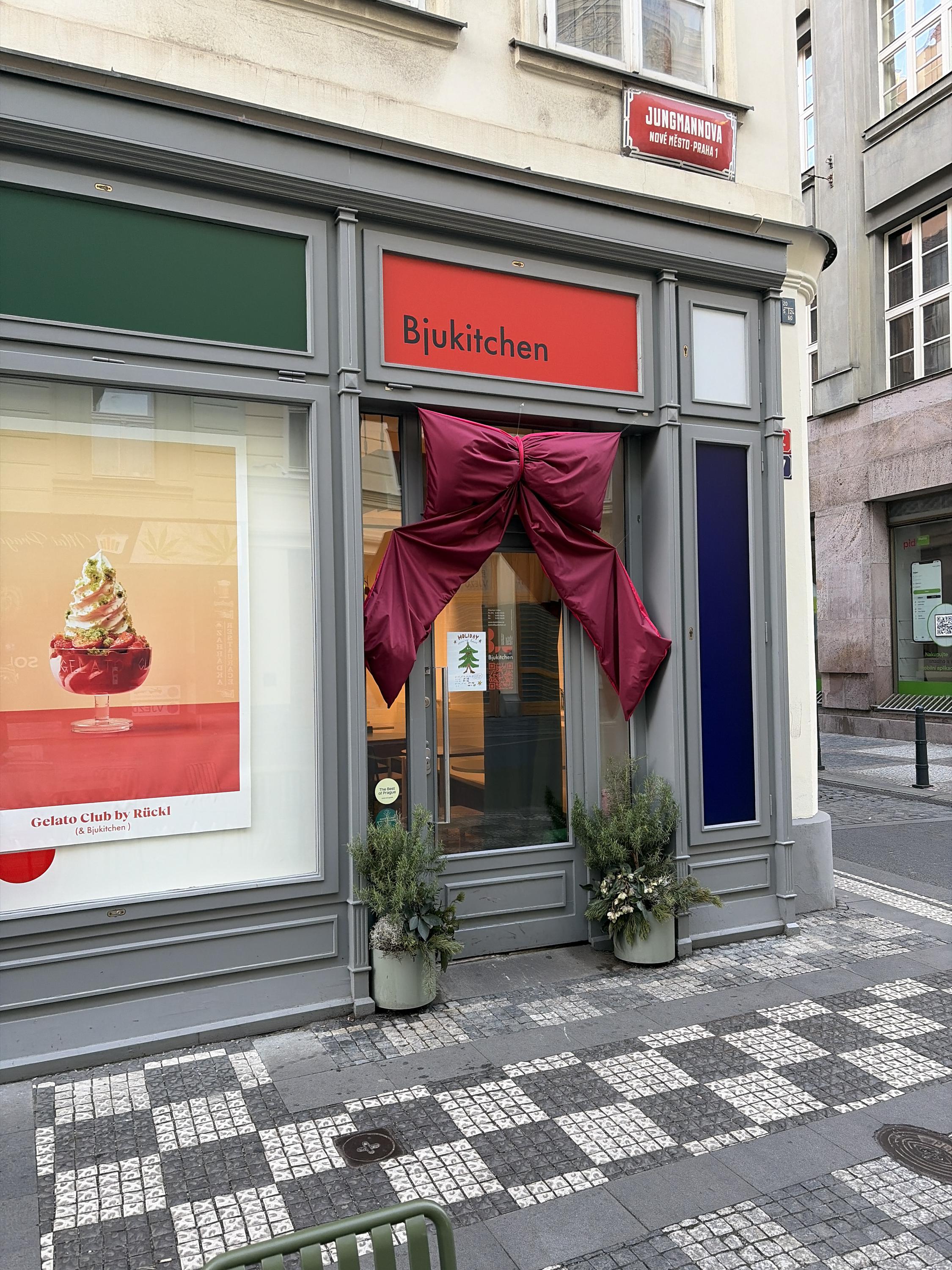 Bjukitchen foto 1