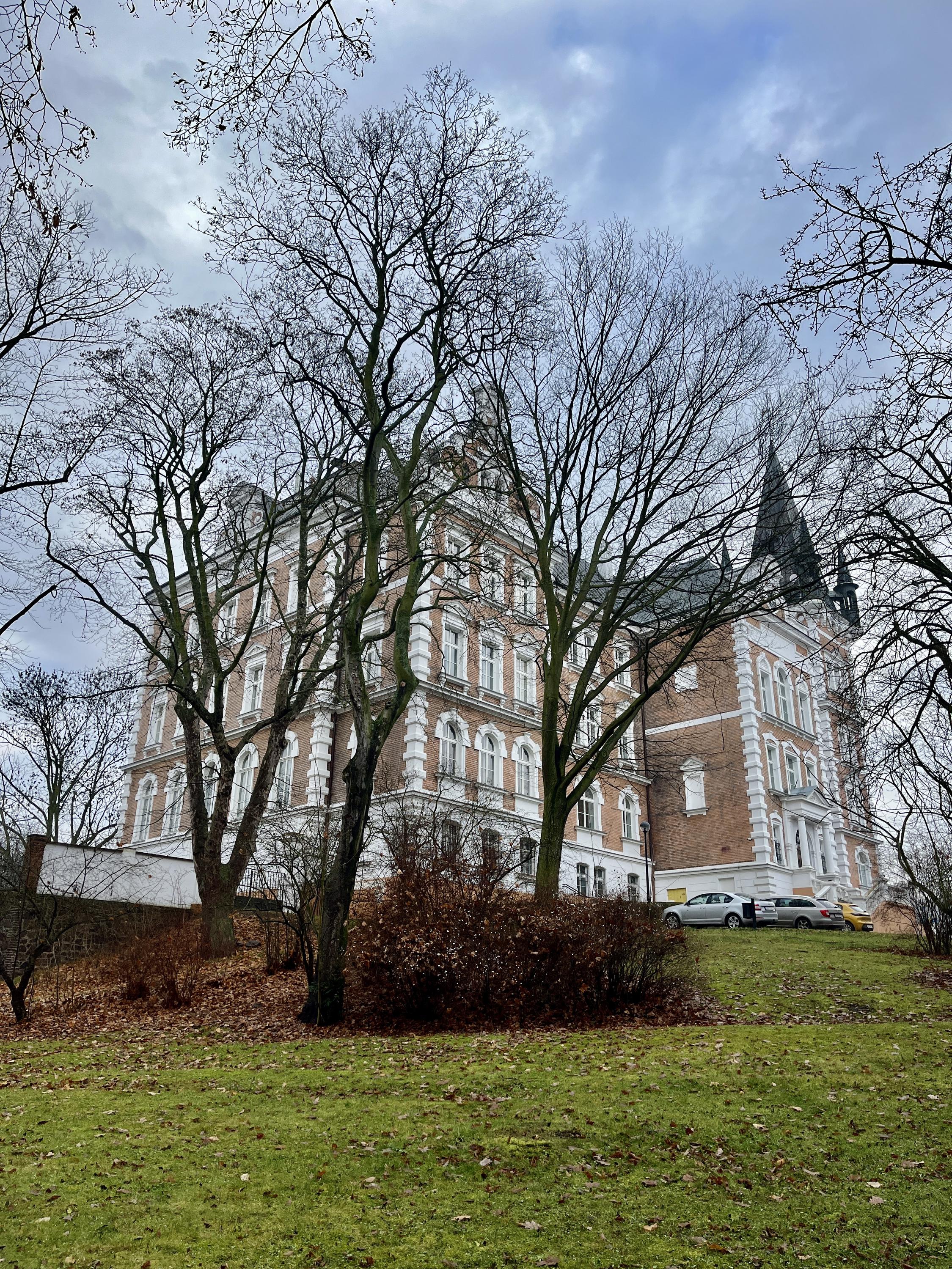 Hotelová škola, Obchodní akademie a Střední průmyslová škola, Teplice foto 6
