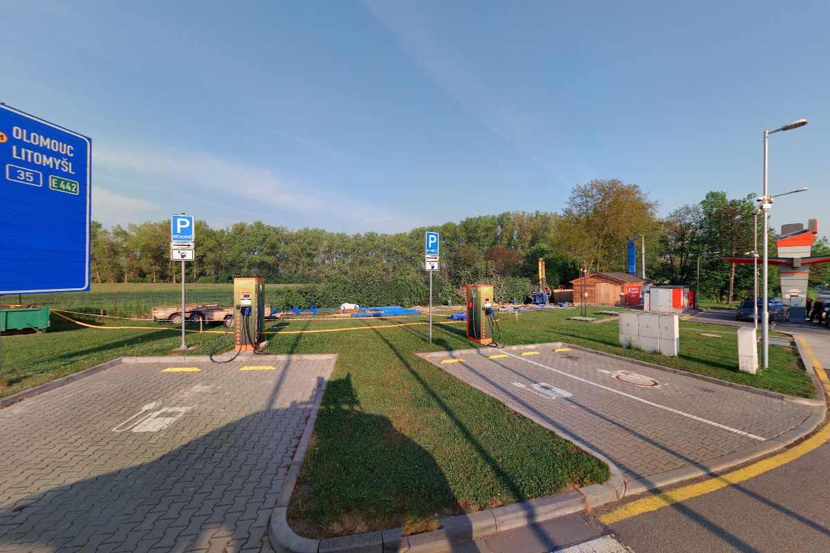 Nabíjecí stanice ČEZ foto 5