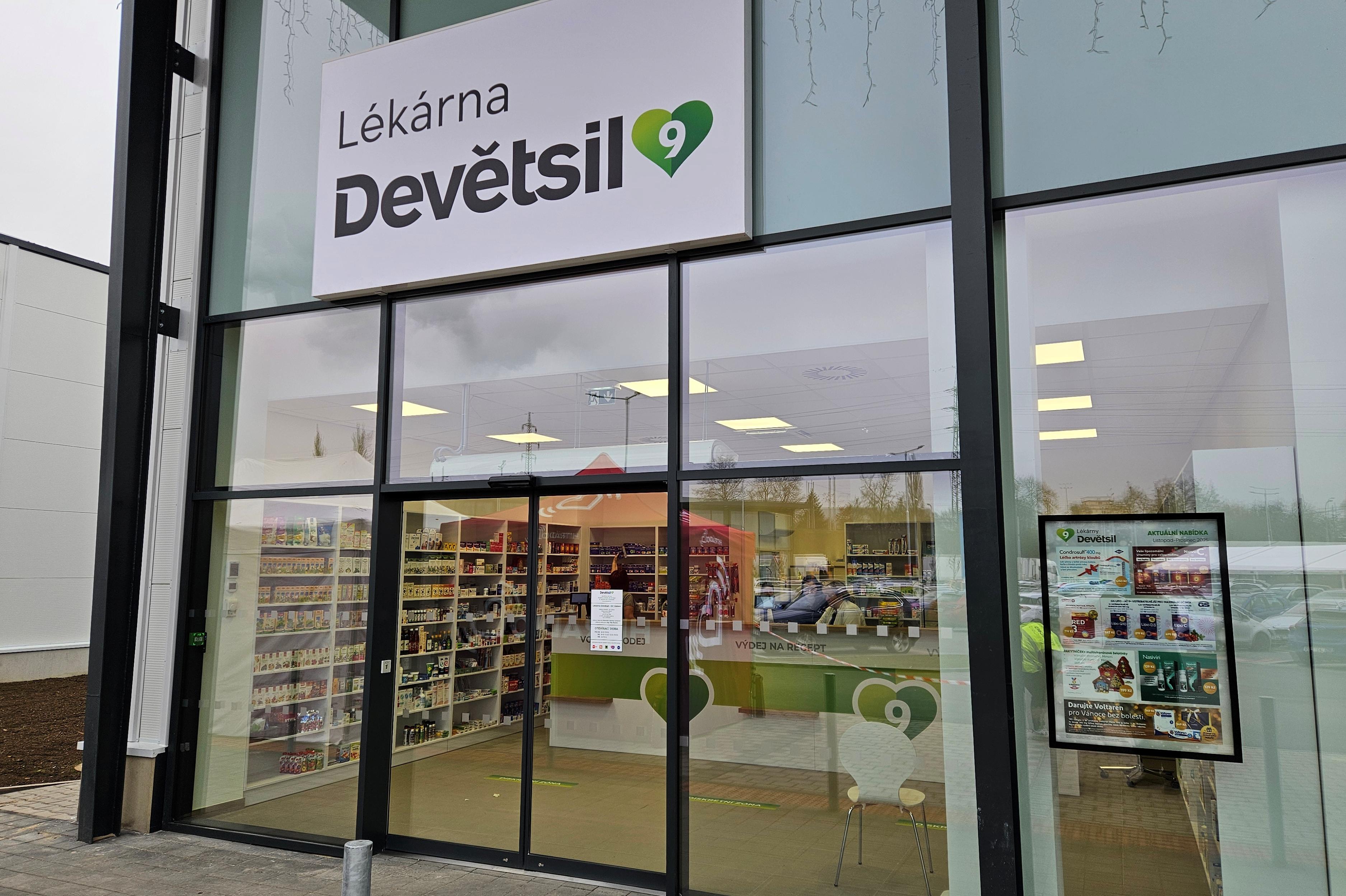 Lékárna Devětsil - OC Úslava