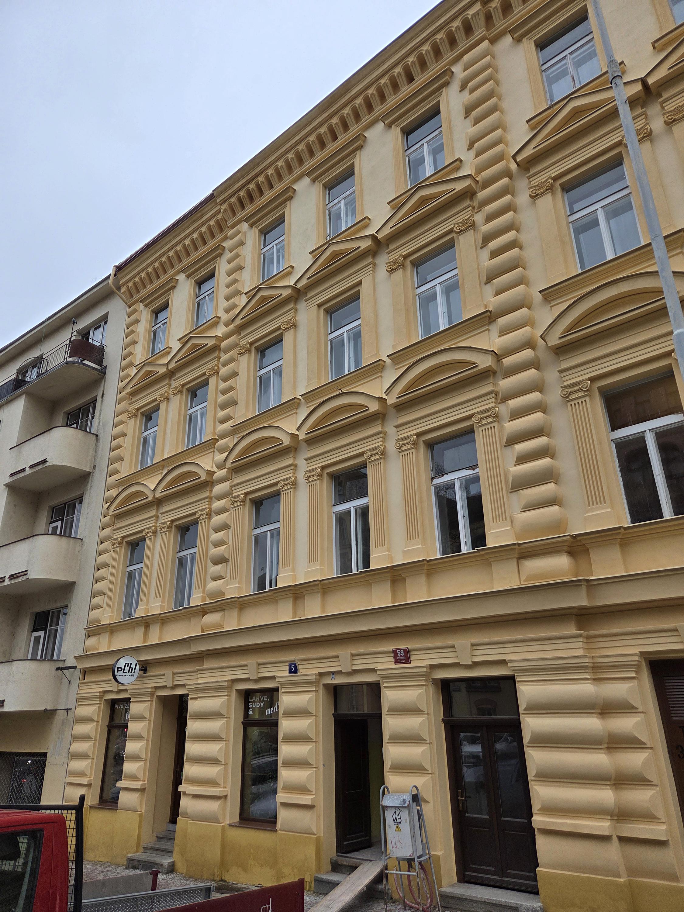 Pivovar Chříč - podniková prodejna foto 4