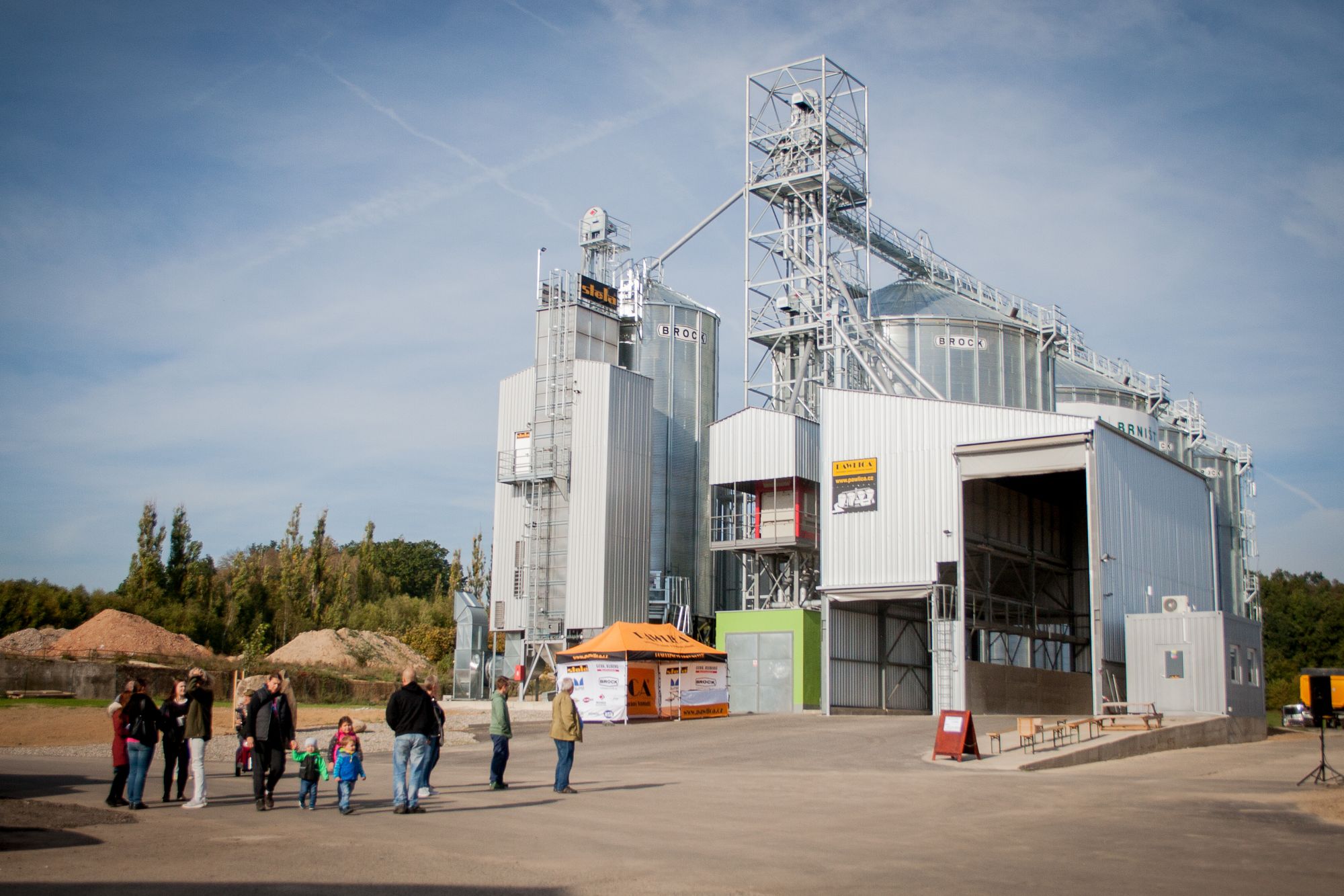ZOD Brniště a.s. rostlinná výroba foto 1