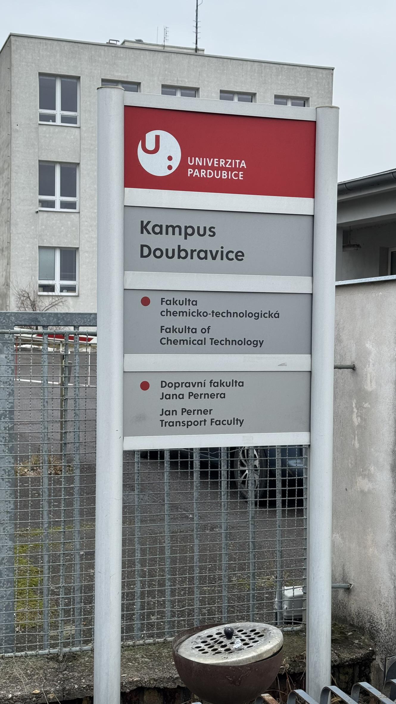 Univerzita Pardubice - Ústav energetických materiálů Fakulty chemicko-technologické foto 4