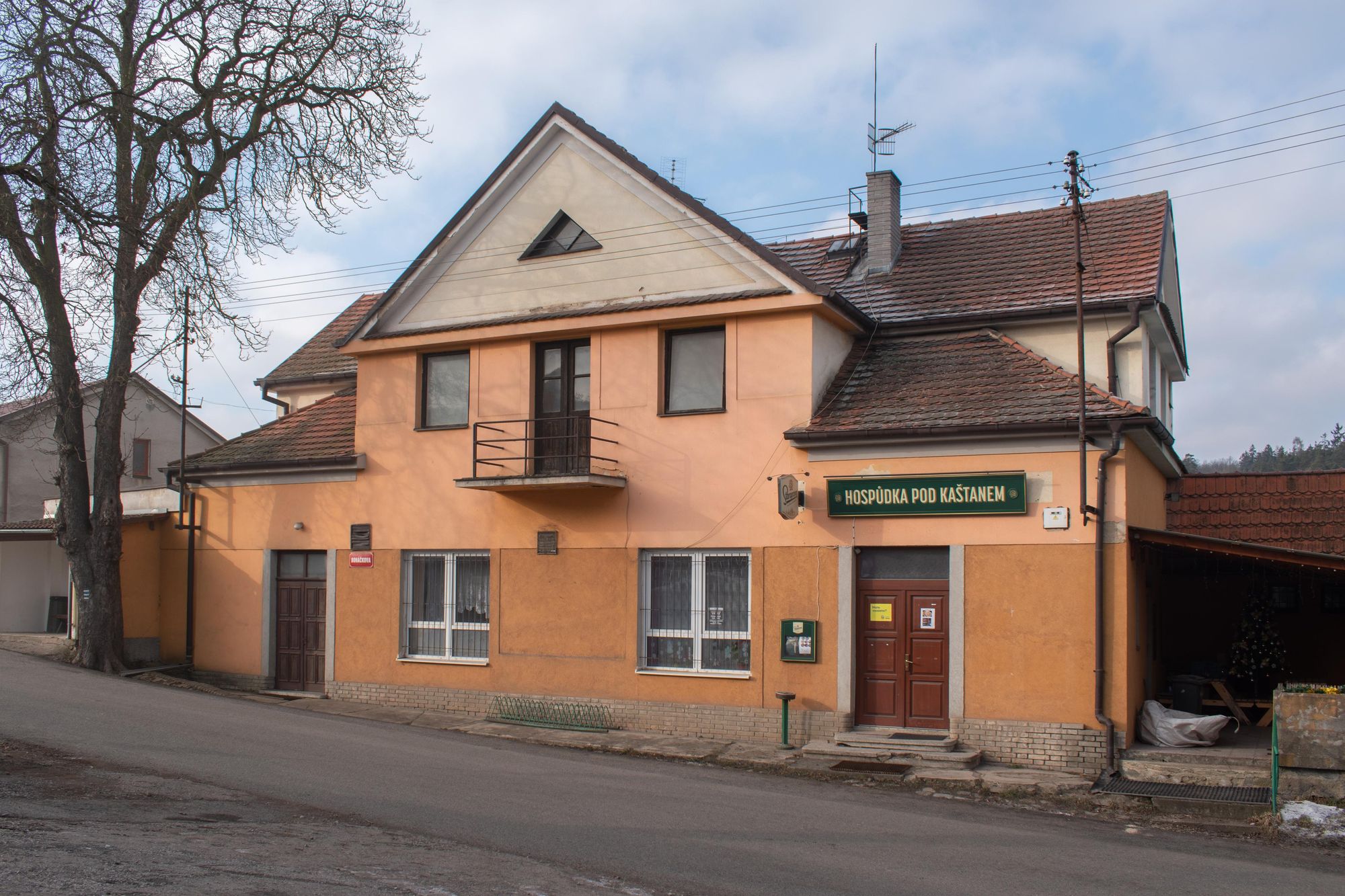 Hospůdka pod kaštanem