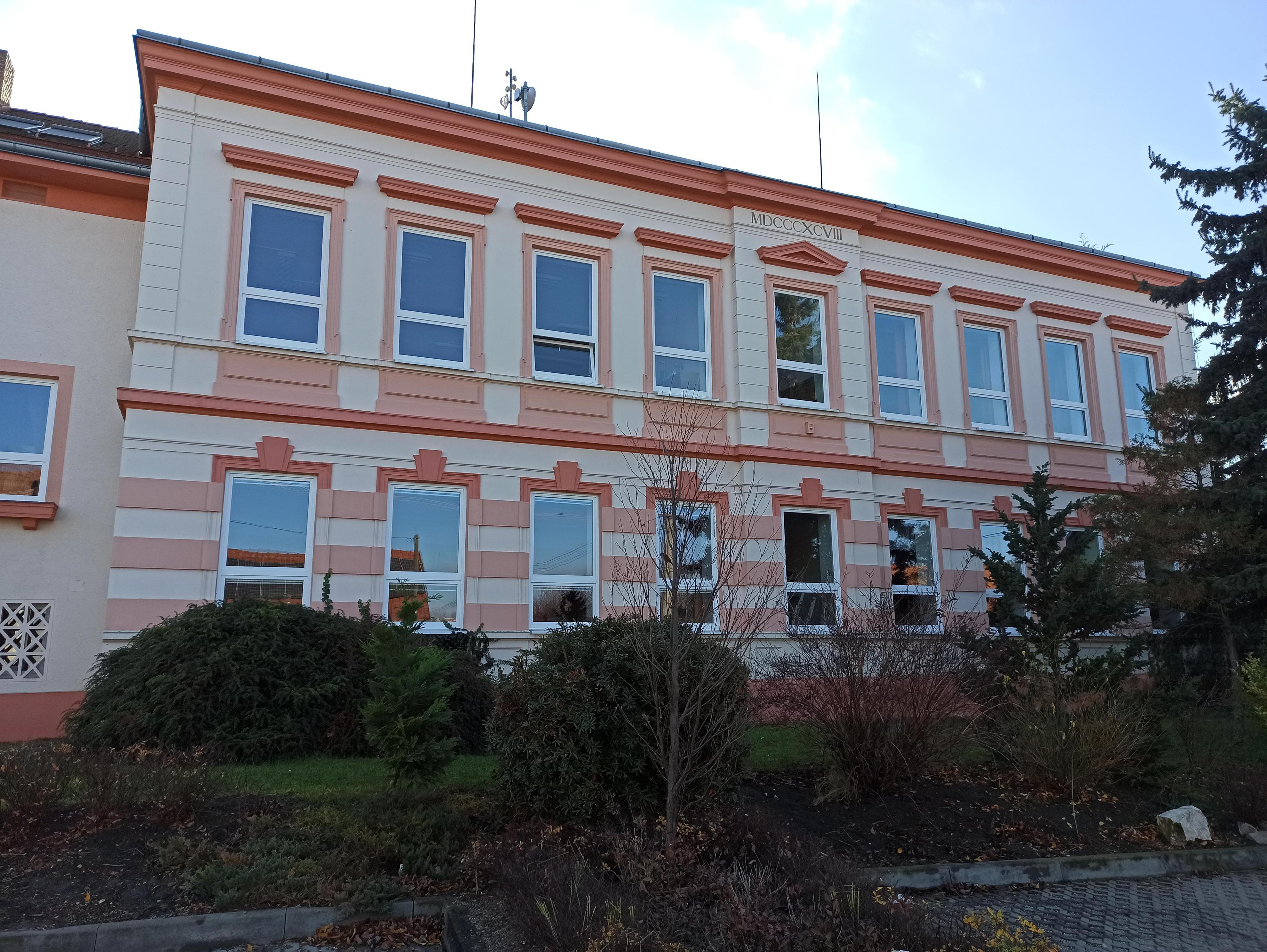 Základní škola Dolní Věstonice, příspěvková organizace foto 3