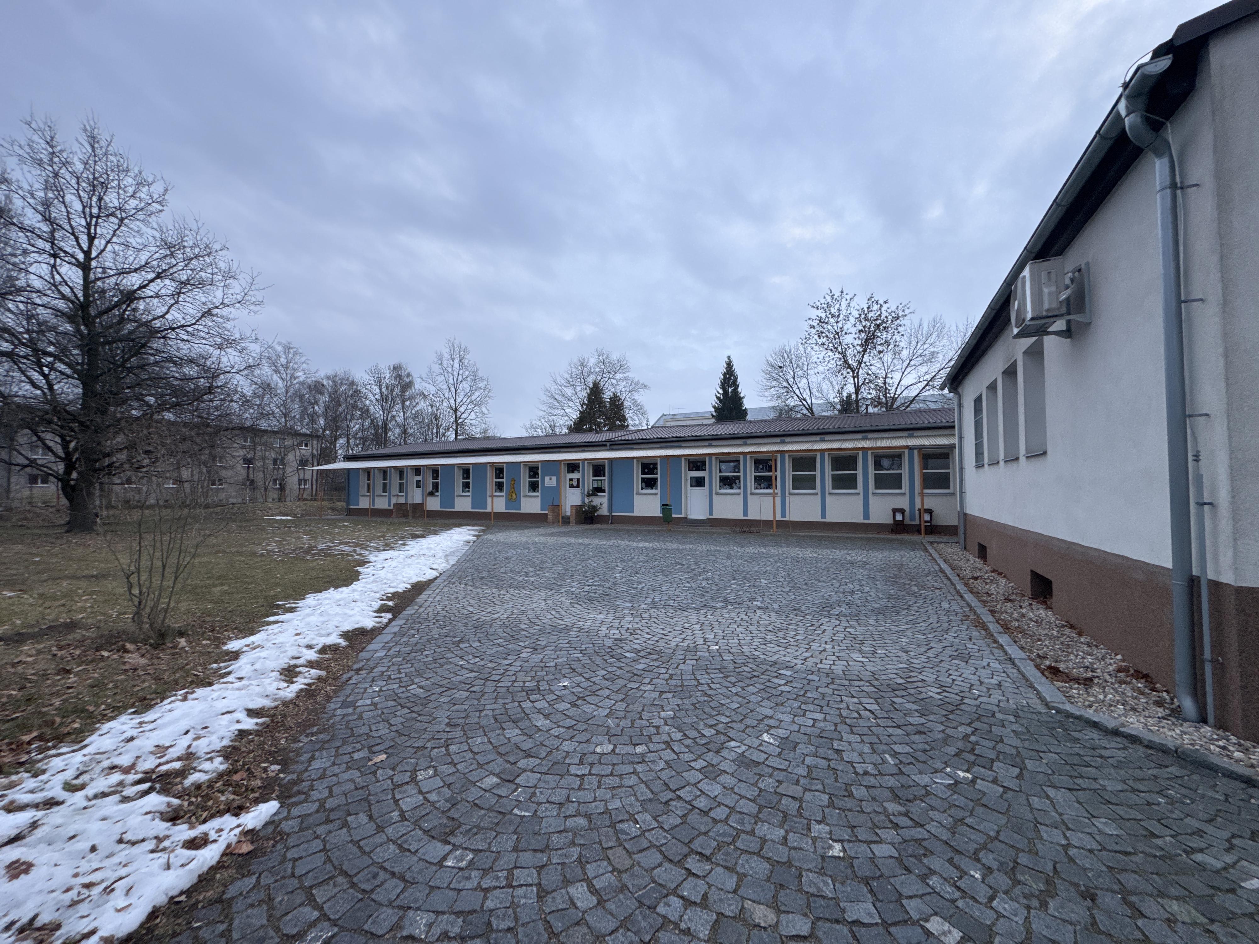 Základní škola Pardubice-Ohrazenice, Trnovská 159 foto 4