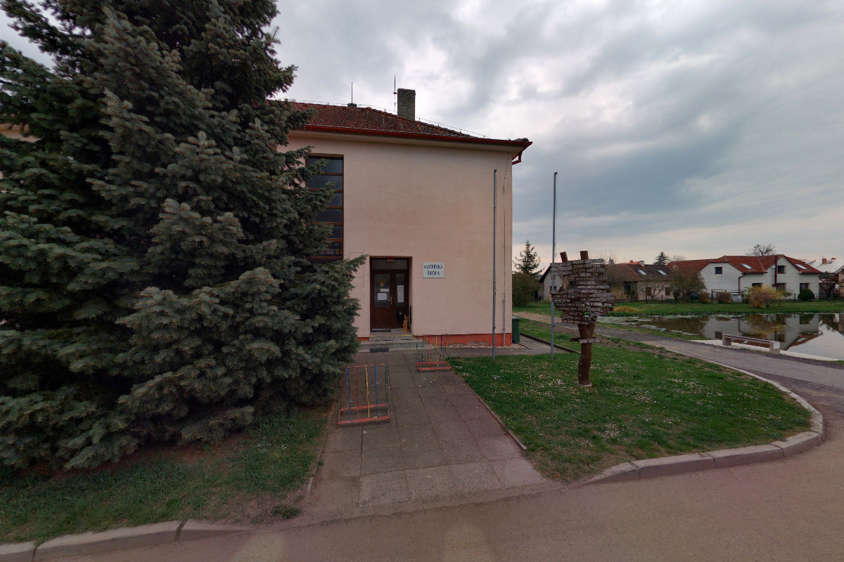 Mateřská škola Dlouhá Lhota foto 2